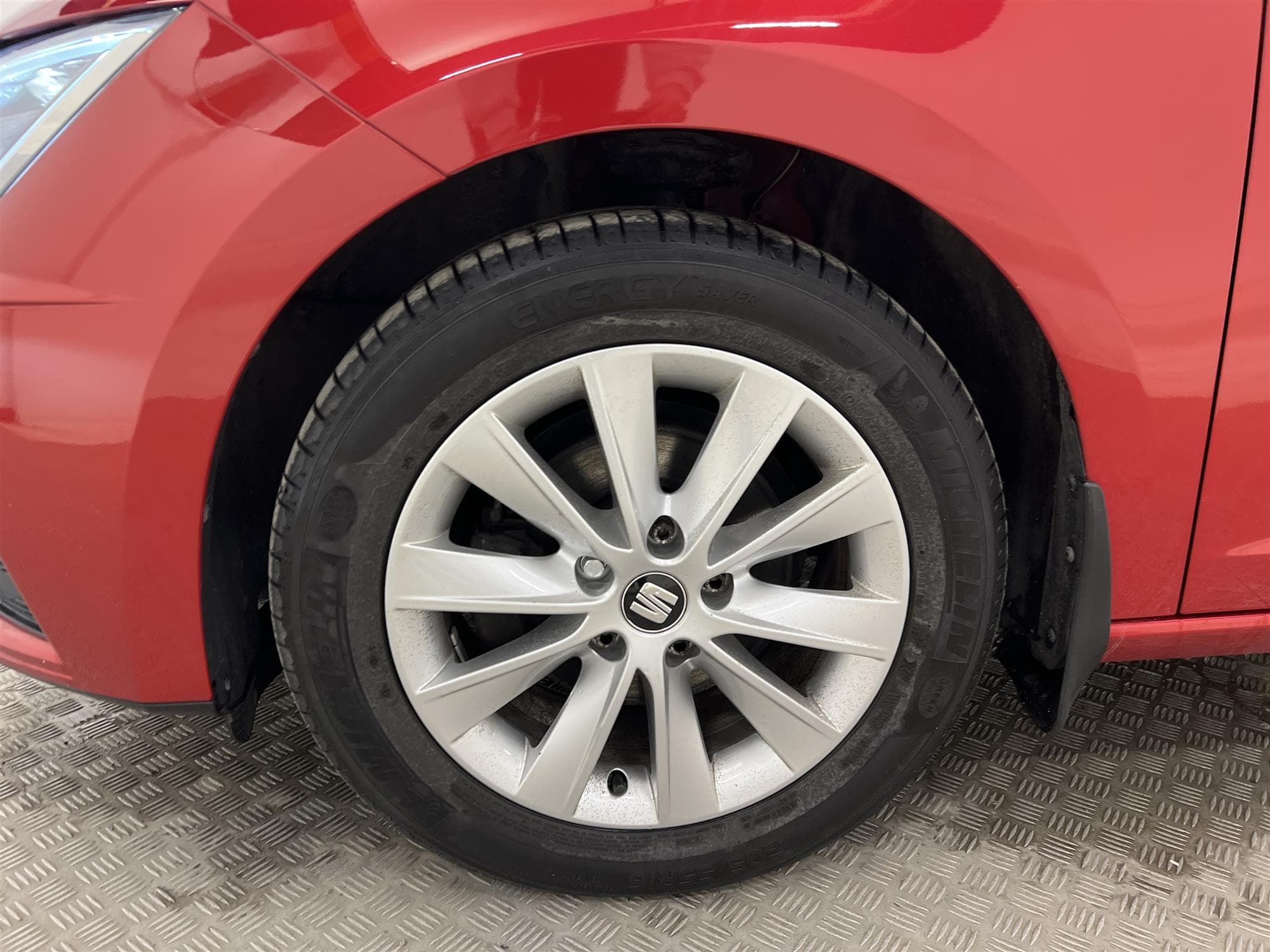 SEAT Leon 1.2 TSI 110hk Kamera Navi Drag Välservad 0,48l/mil
