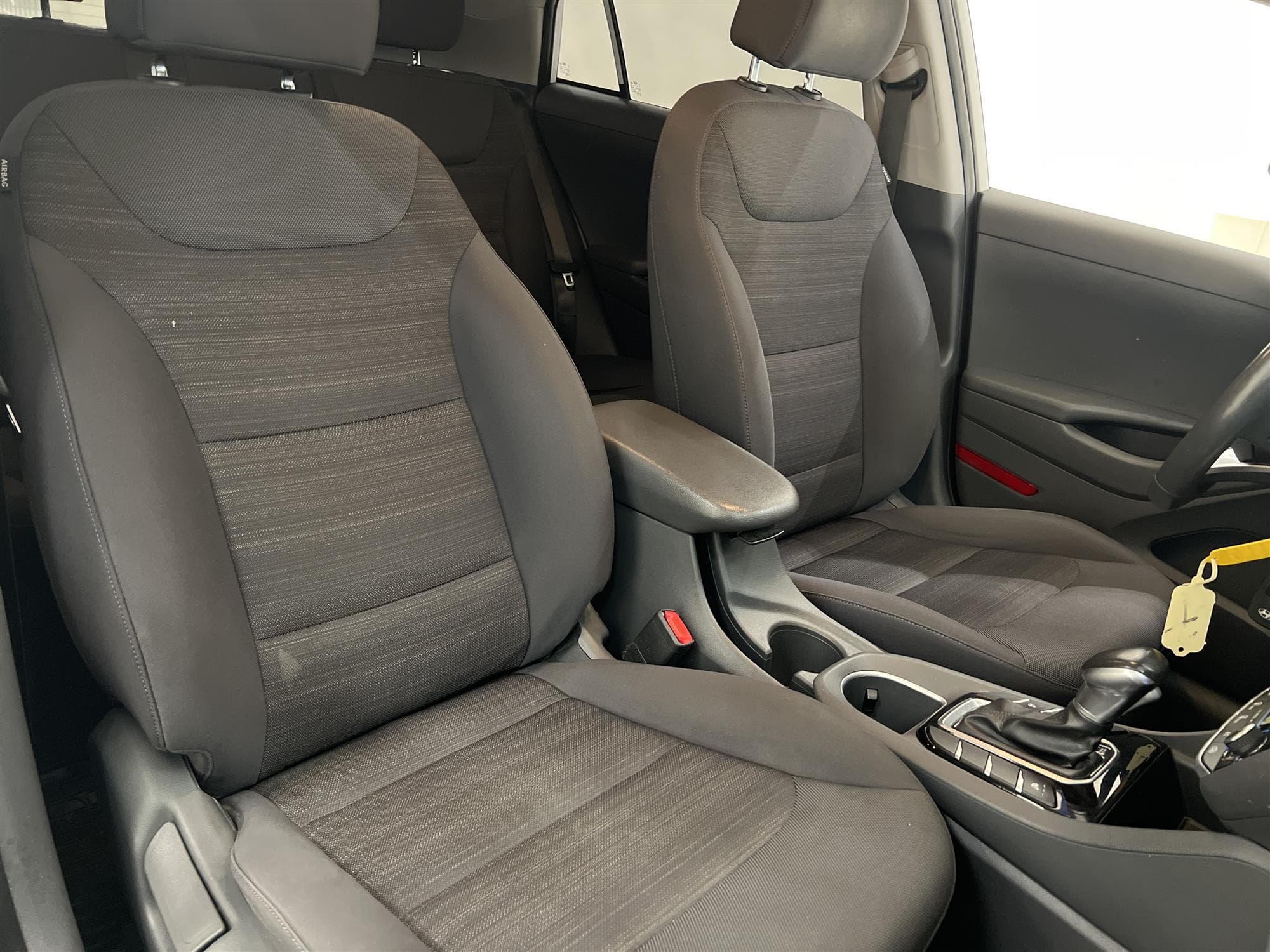 Hyundai Ioniq Hybrid 1.6 141hk B-Kamera Adaptiv 360kr Skatt