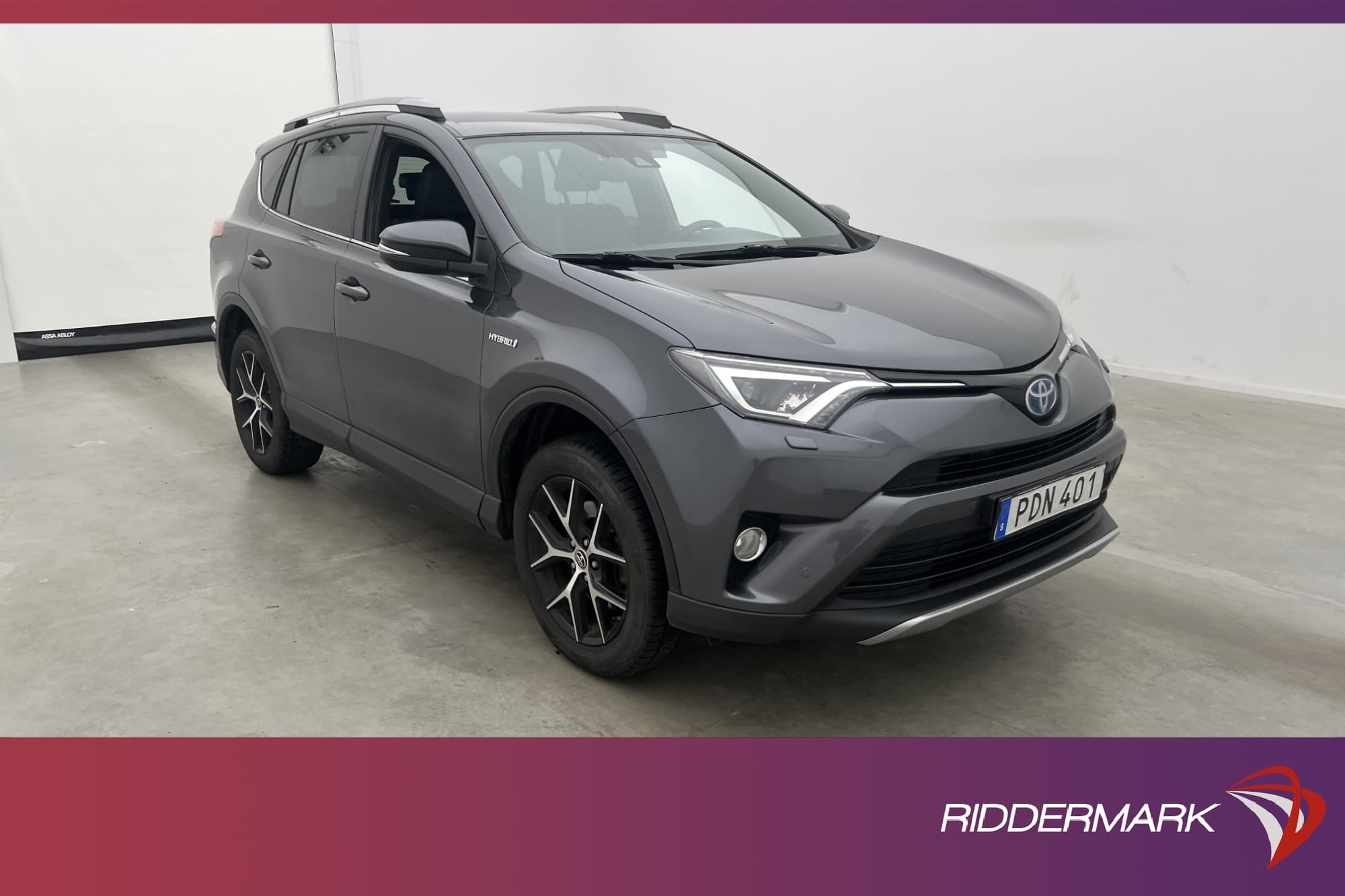 Toyota RAV4 Hybrid AWD 197hk