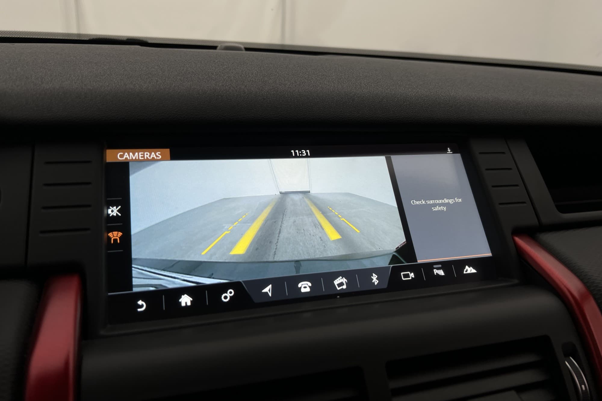 Land Rover Discovery Sport AWD Pano Meridian Skinn Kamera