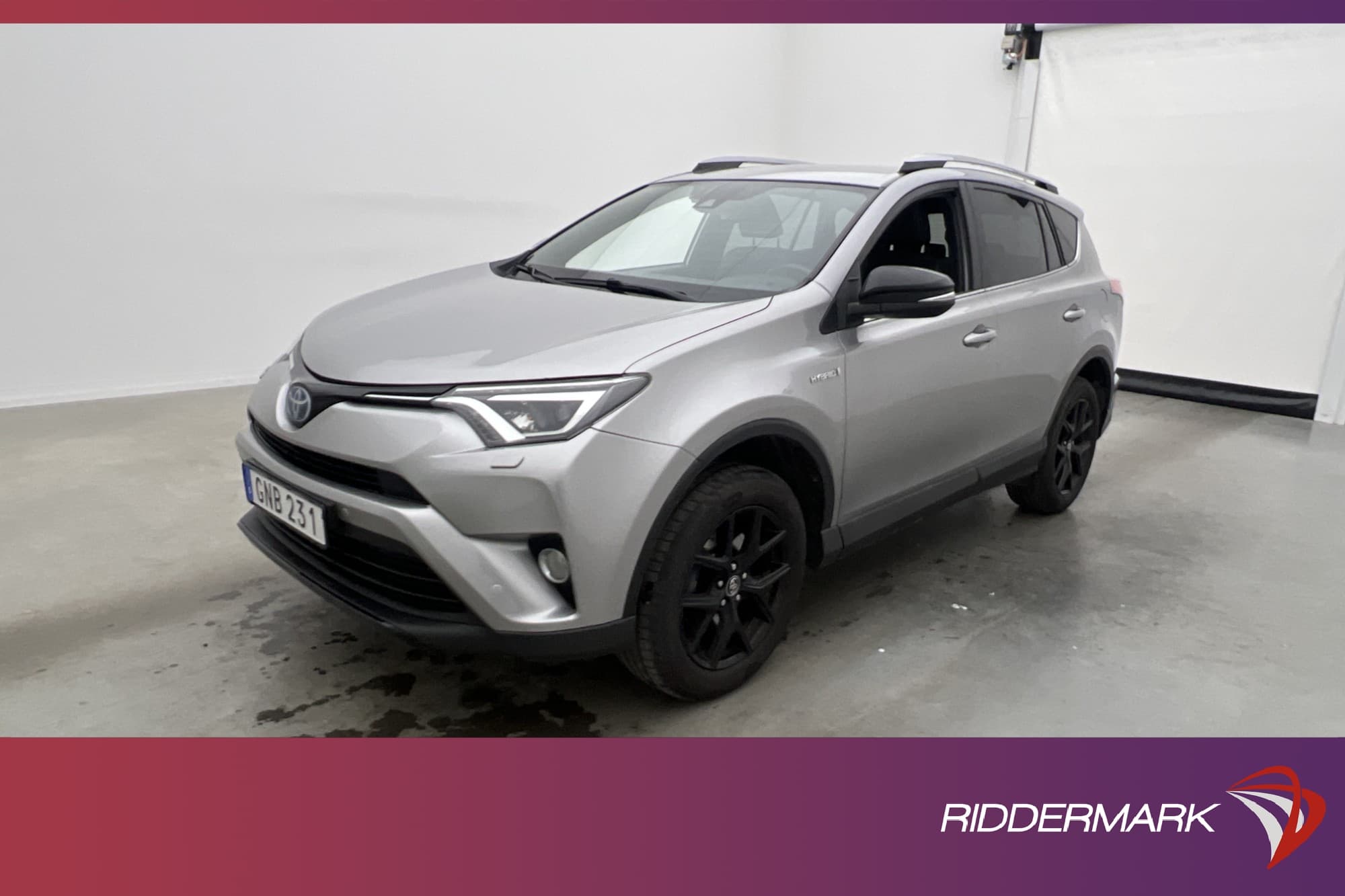 Toyota RAV4 Hybrid AWD 222hk