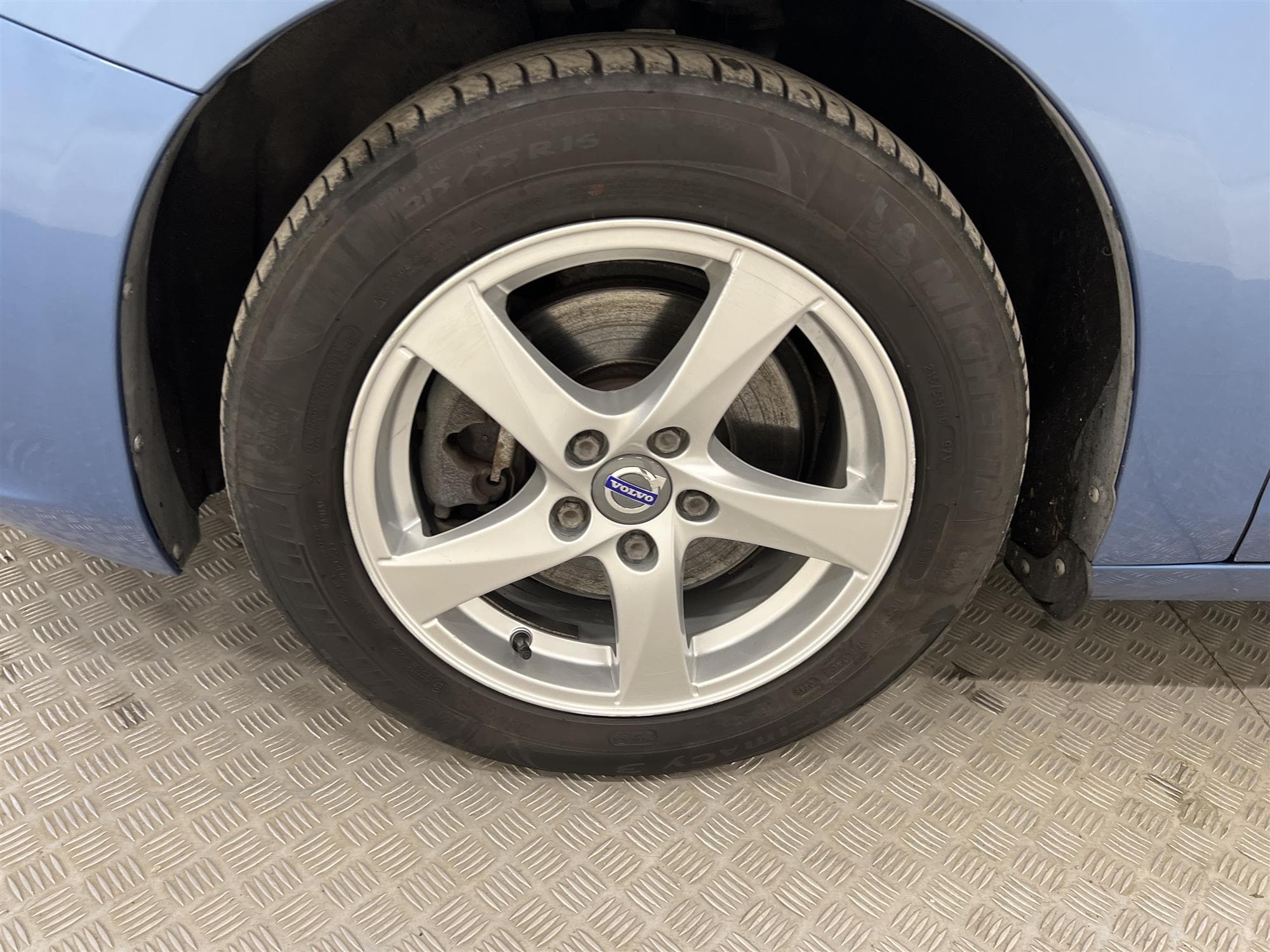 Volvo S60 T3 152hk Bränslevärm Rattvärme Välservad 0,46L/mil