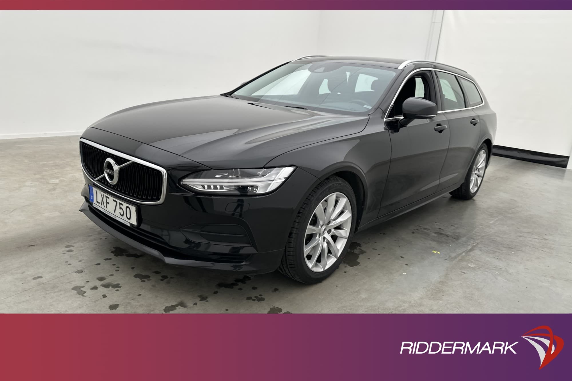 Volvo V90 T4