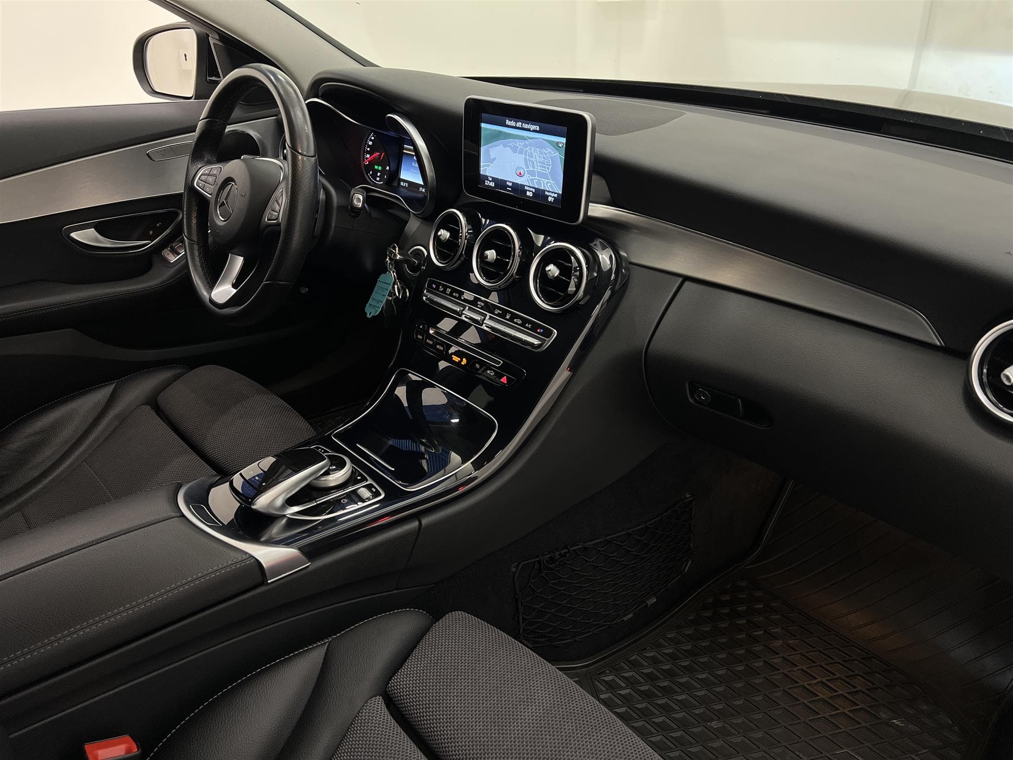 Mercedes-Benz C 220d 4M Drag Navi D-Värm 1 Brukare 0,47L/mil