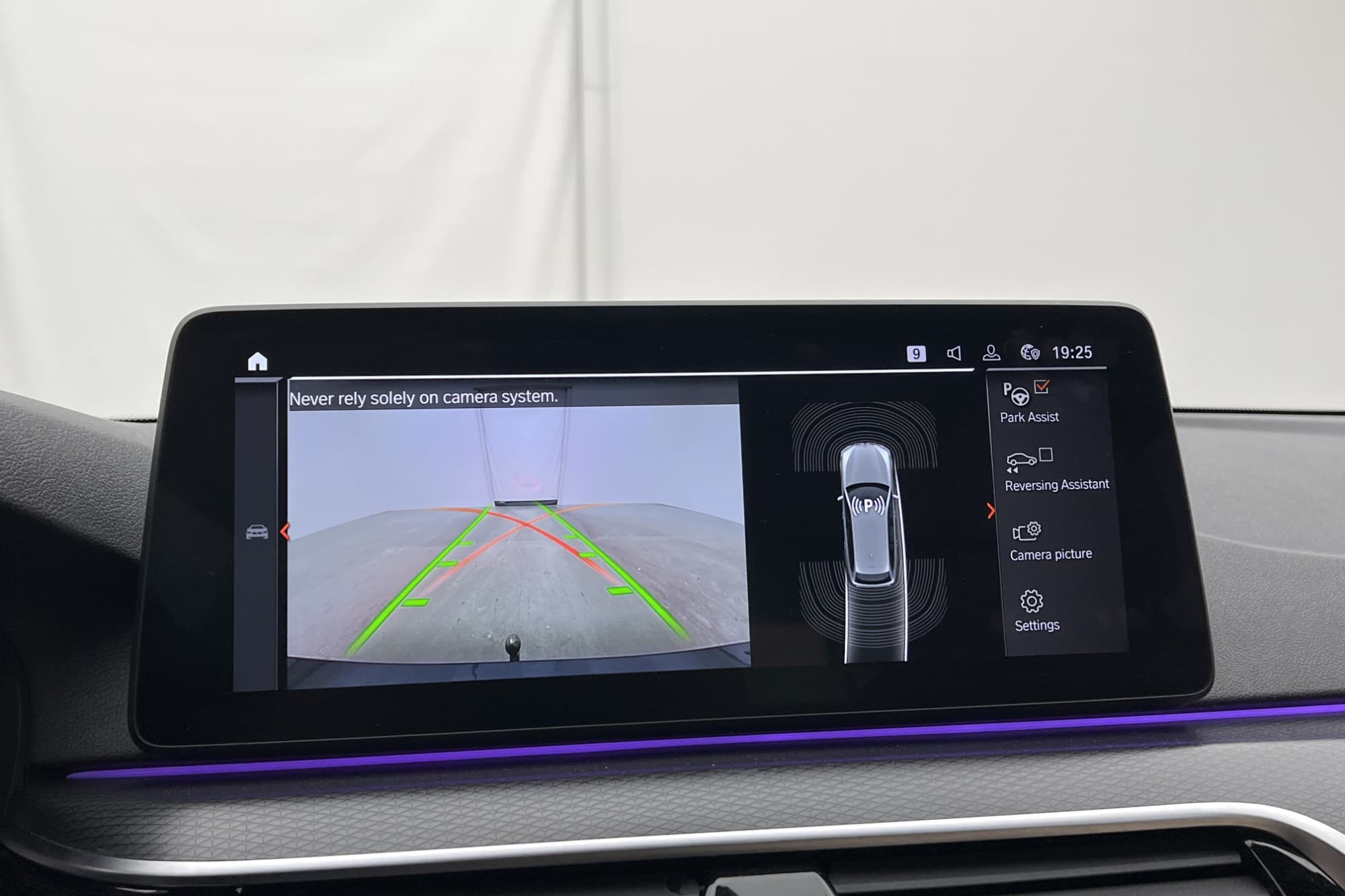 BMW 520 d xDrive Touring M Sport Cockpit Navi Kamera Drag