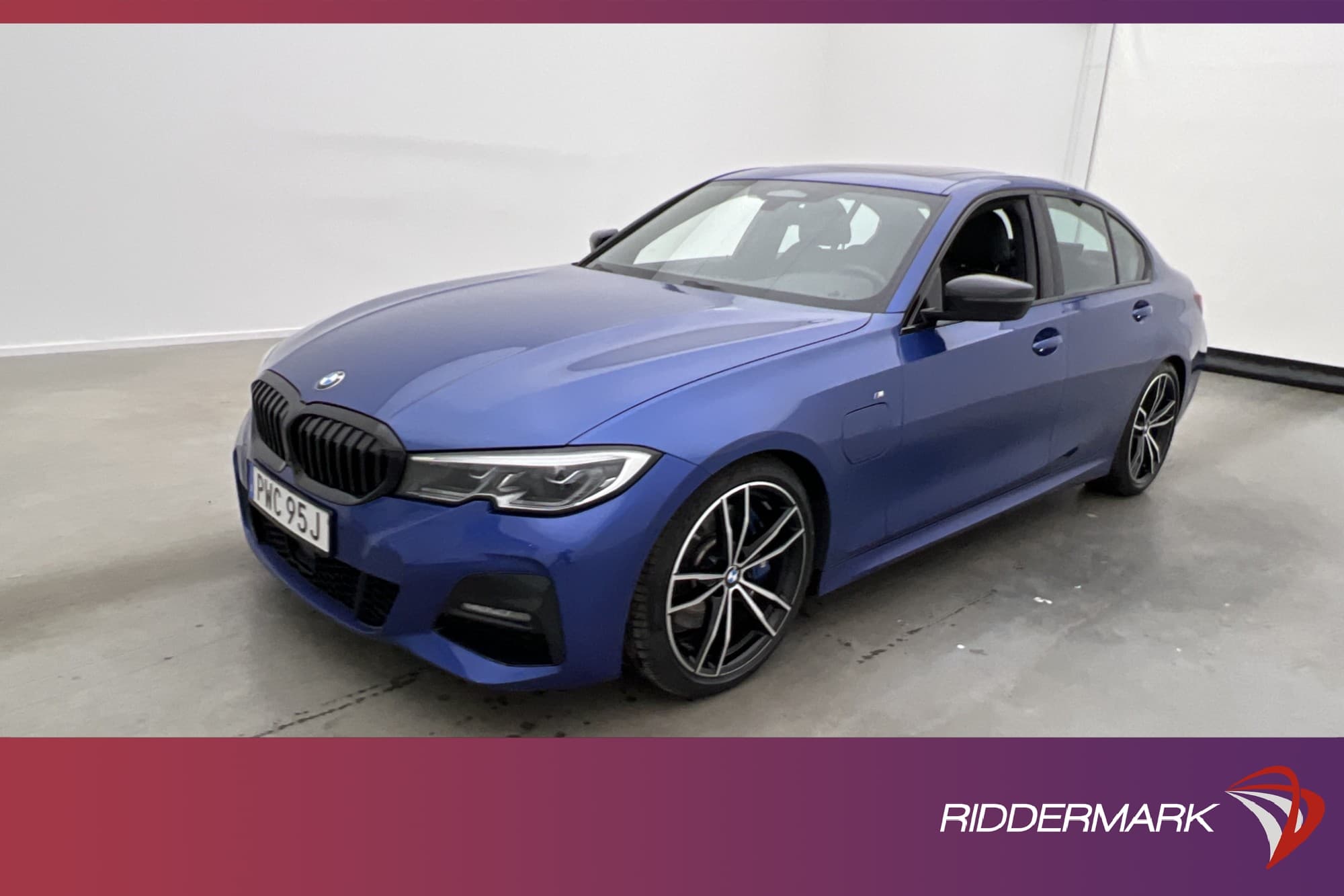 BMW 330e