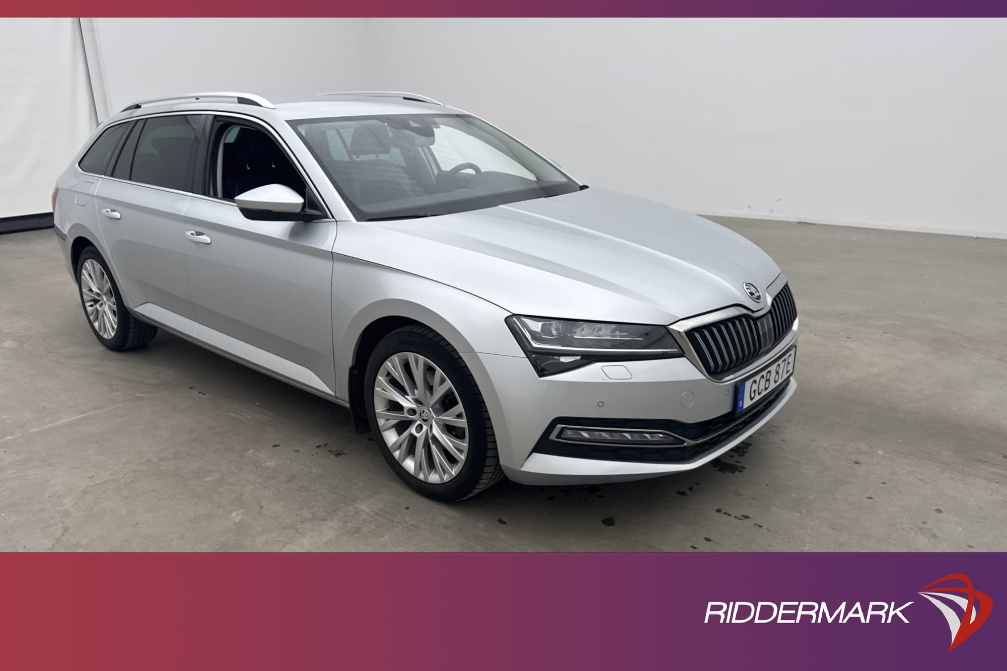 Skoda Superb 1.5 TSI Business P-Värmare Cockpit Canton Drag