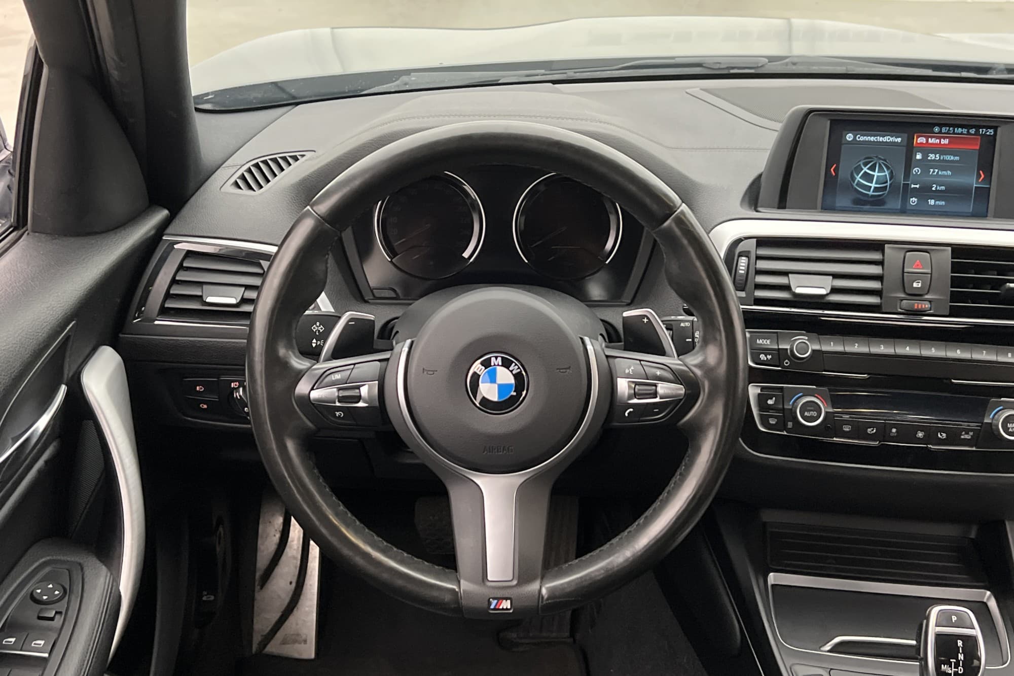 BMW 120 i 184hk M Sport Skinn Bluetooth Sensorer