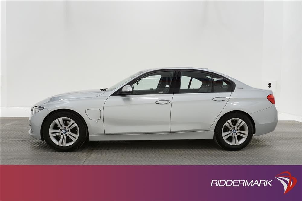 BMW 330e 252hk