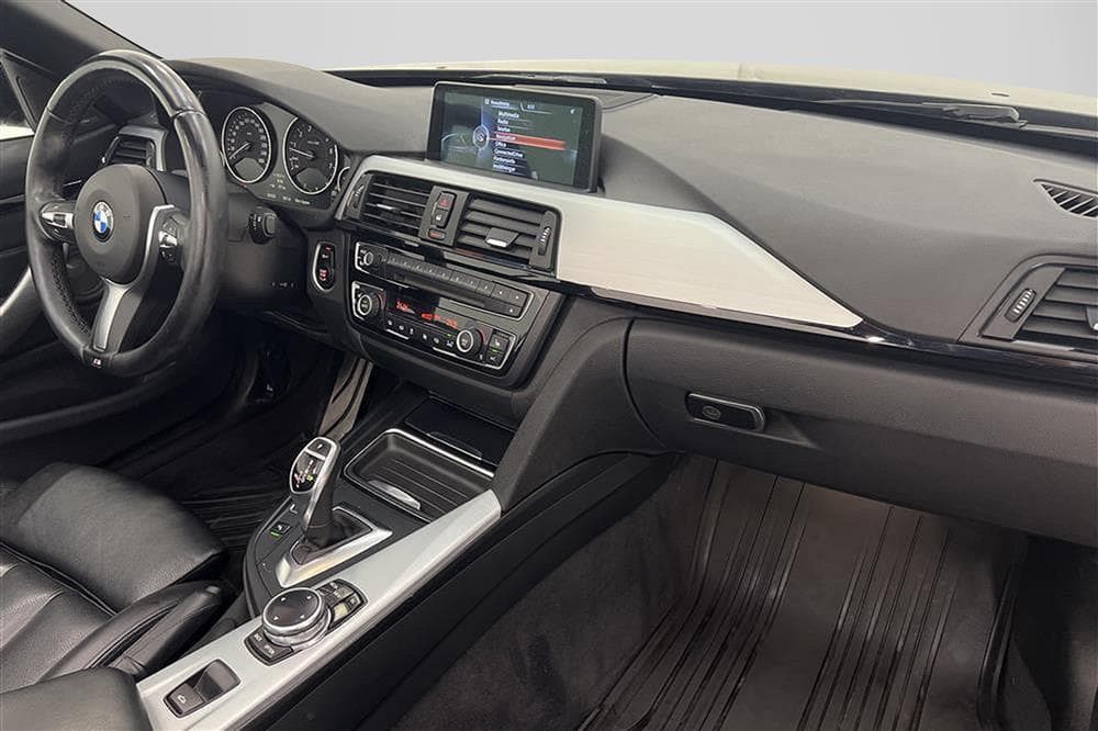 BMW 428i xDrive Cab 245hk M Sport Navi B-Kamera H/Kinteriör