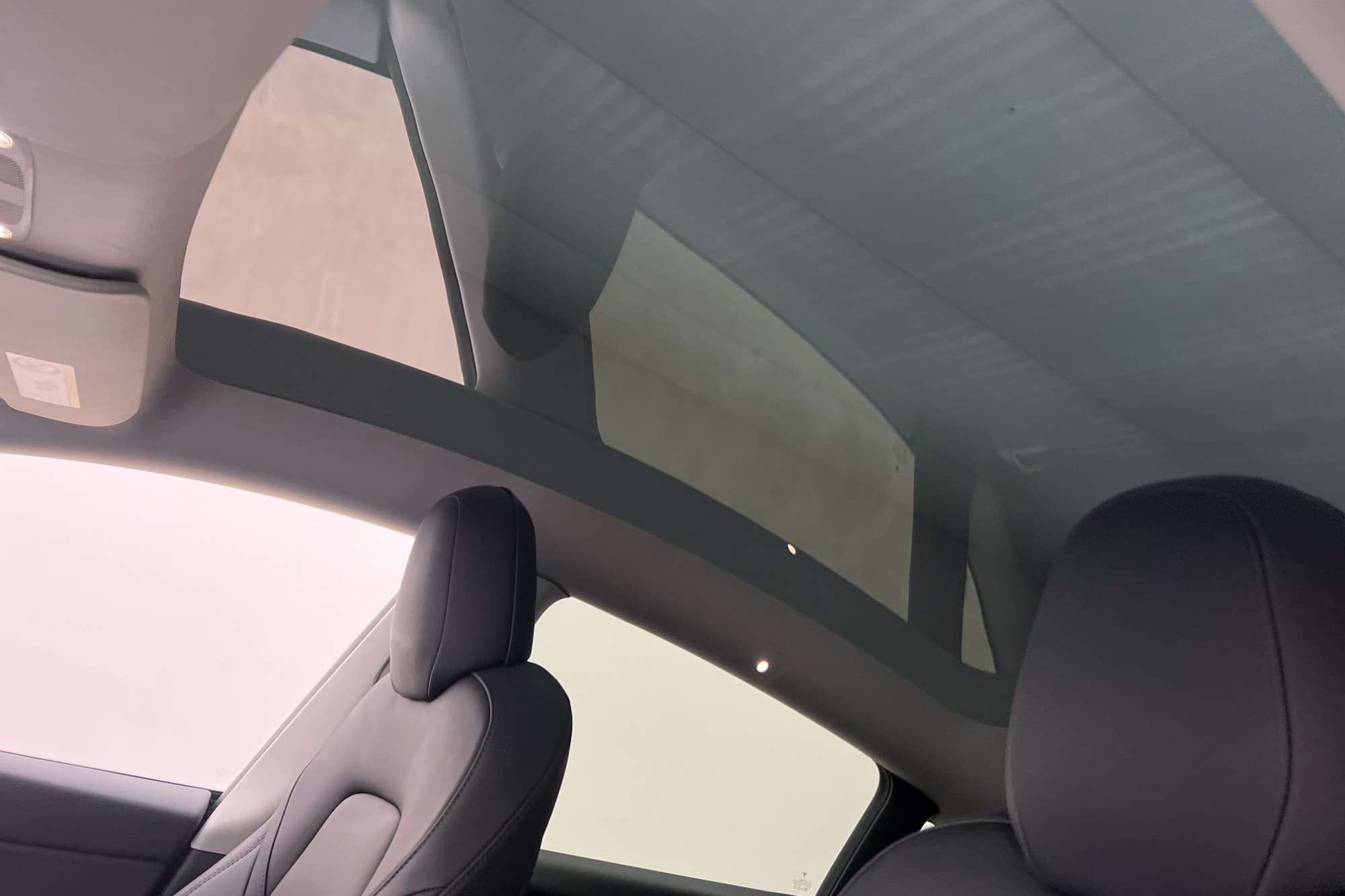 Tesla Model Y Long Range AWD Svensksåld AP Drag MOMS