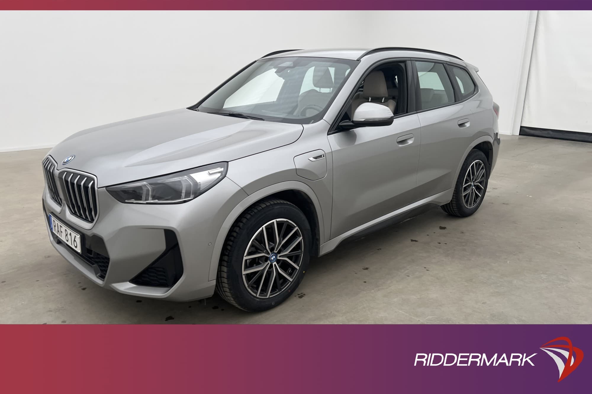 BMW X1 xDrive25e 245hk M Sport Skinn H/K 360° Ambient Drag