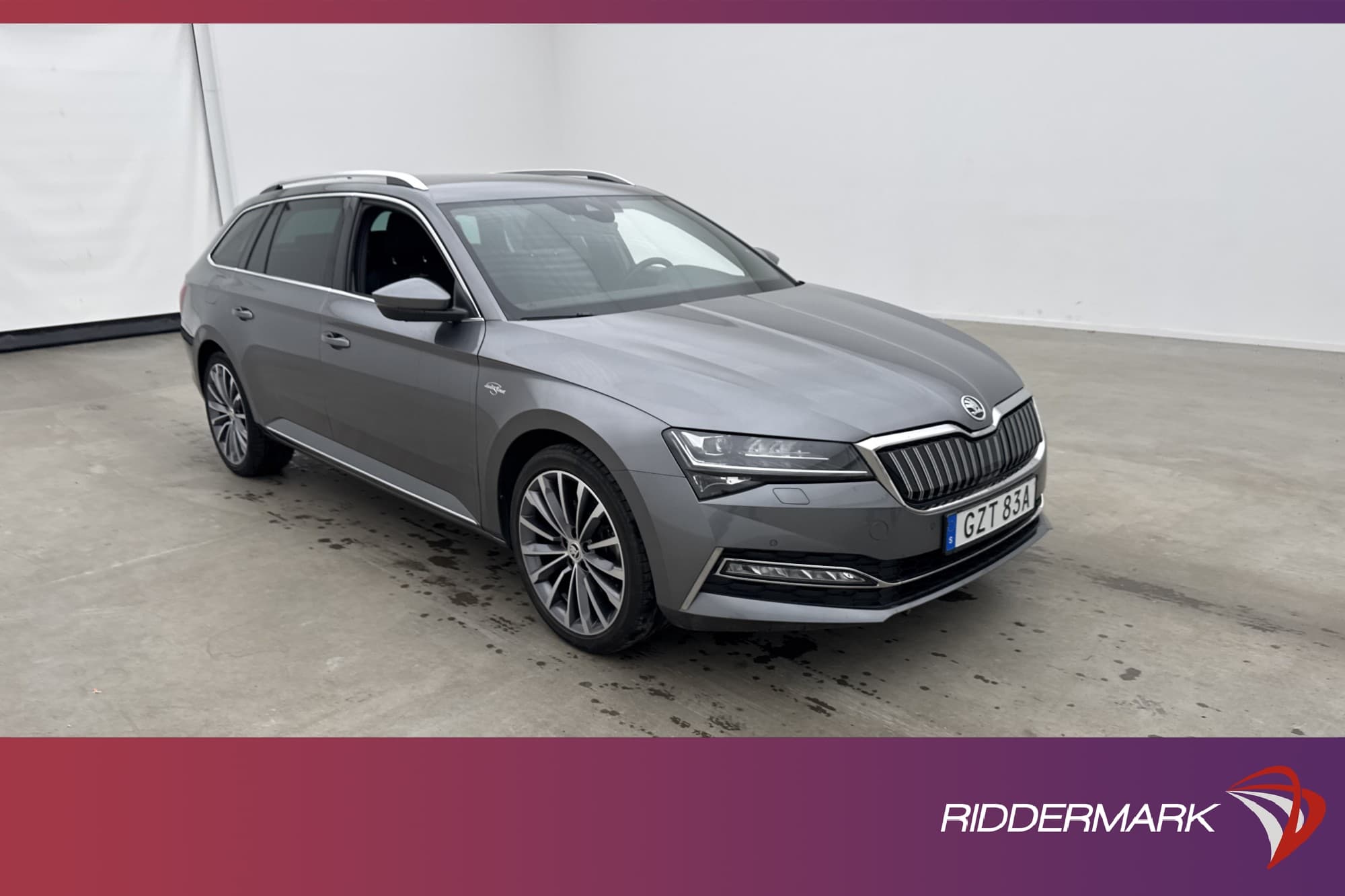 Skoda Superb Kombi iV L&K Cockpit Värmare 360° Canton Drag
