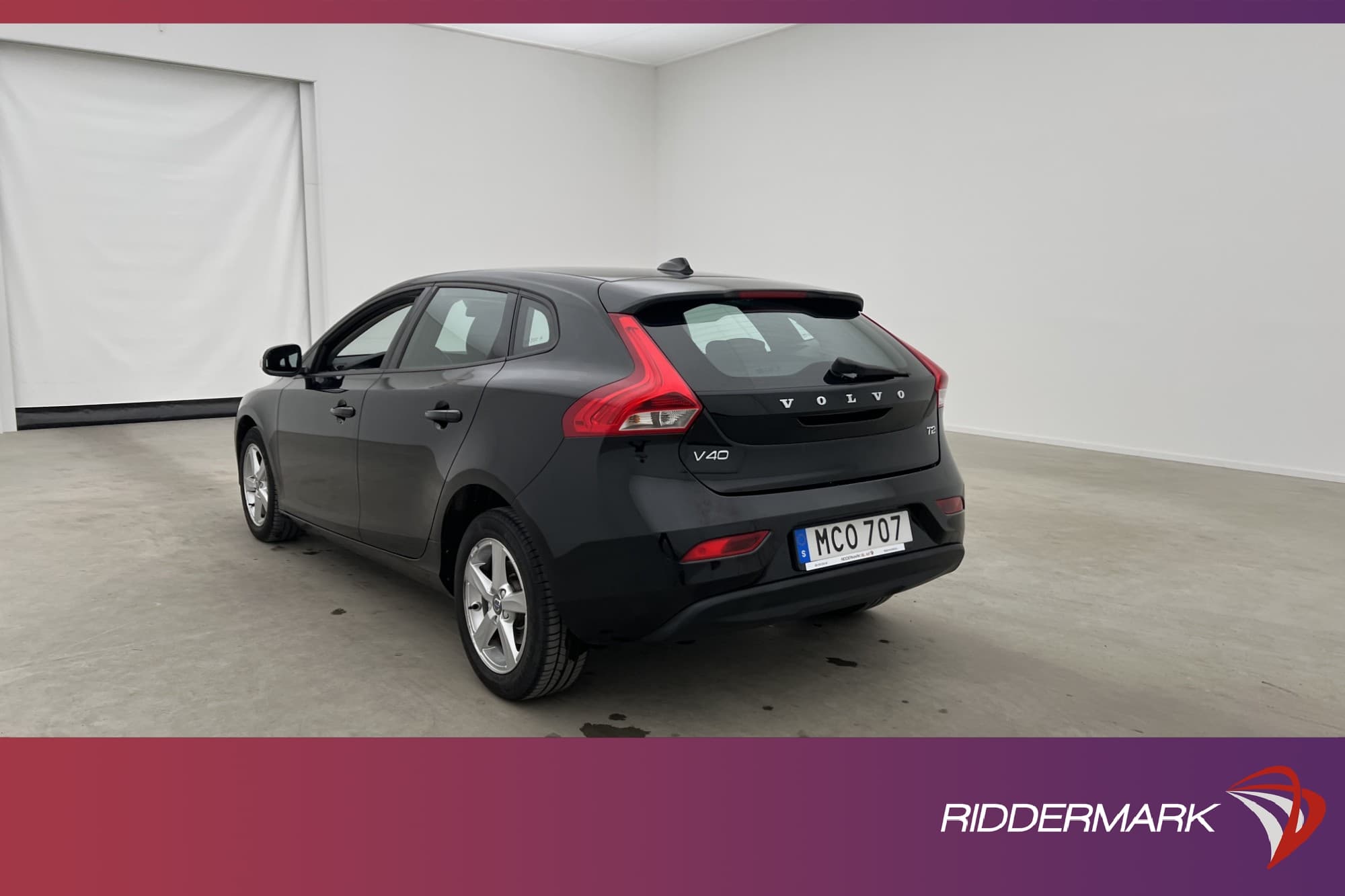 Volvo V40 T2 122hk