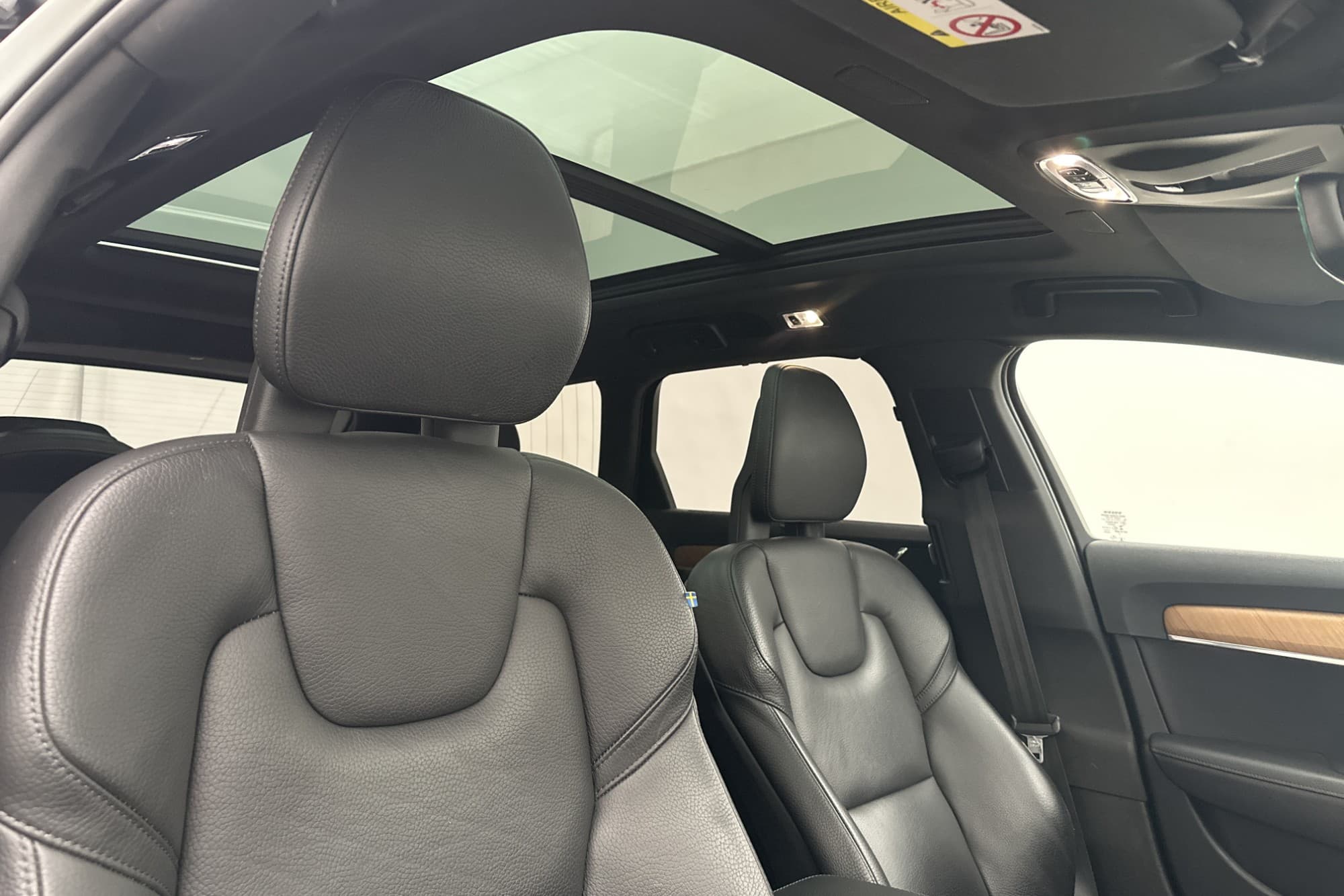Volvo V90 D4 AWD Inscription VoC Panorama Värmare Kamera