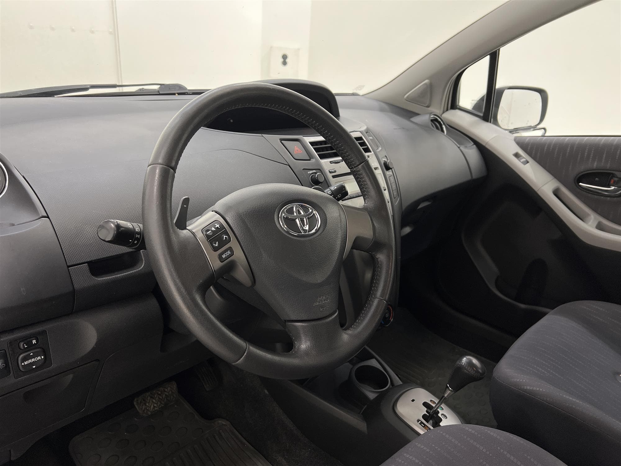 Toyota Yaris 1.4 D-4D 90hk Motorvärmare  Nyservad 0,36L/mil