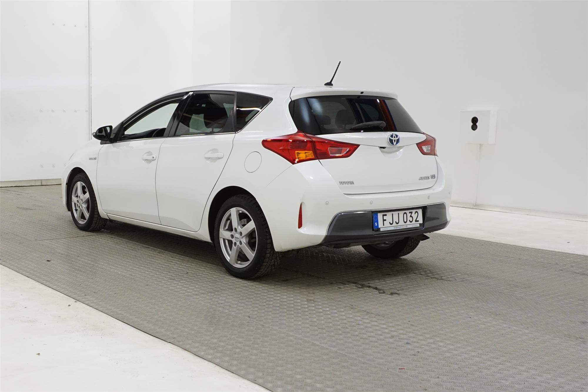 Toyota  Auris Hybrid e-CVT 136hk  M-Värm Pano Navi B-Kamera