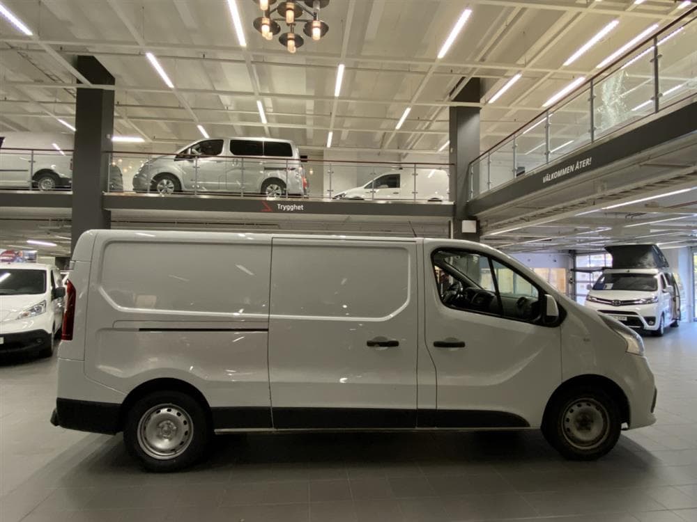 Nissan NV300 1.6 dCi Eu6 120hk Lång Värmare Moms 