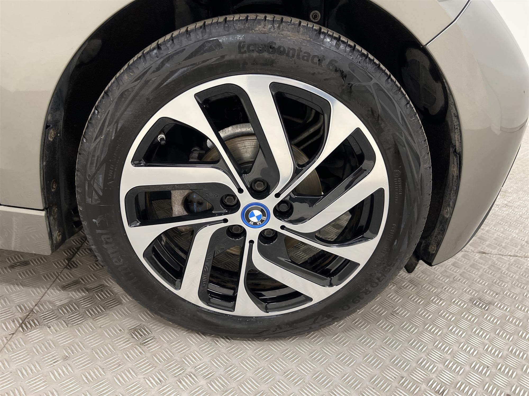 BMW i3 60Ah REX 170hk Comfort Snabbladdning Navi Välservad