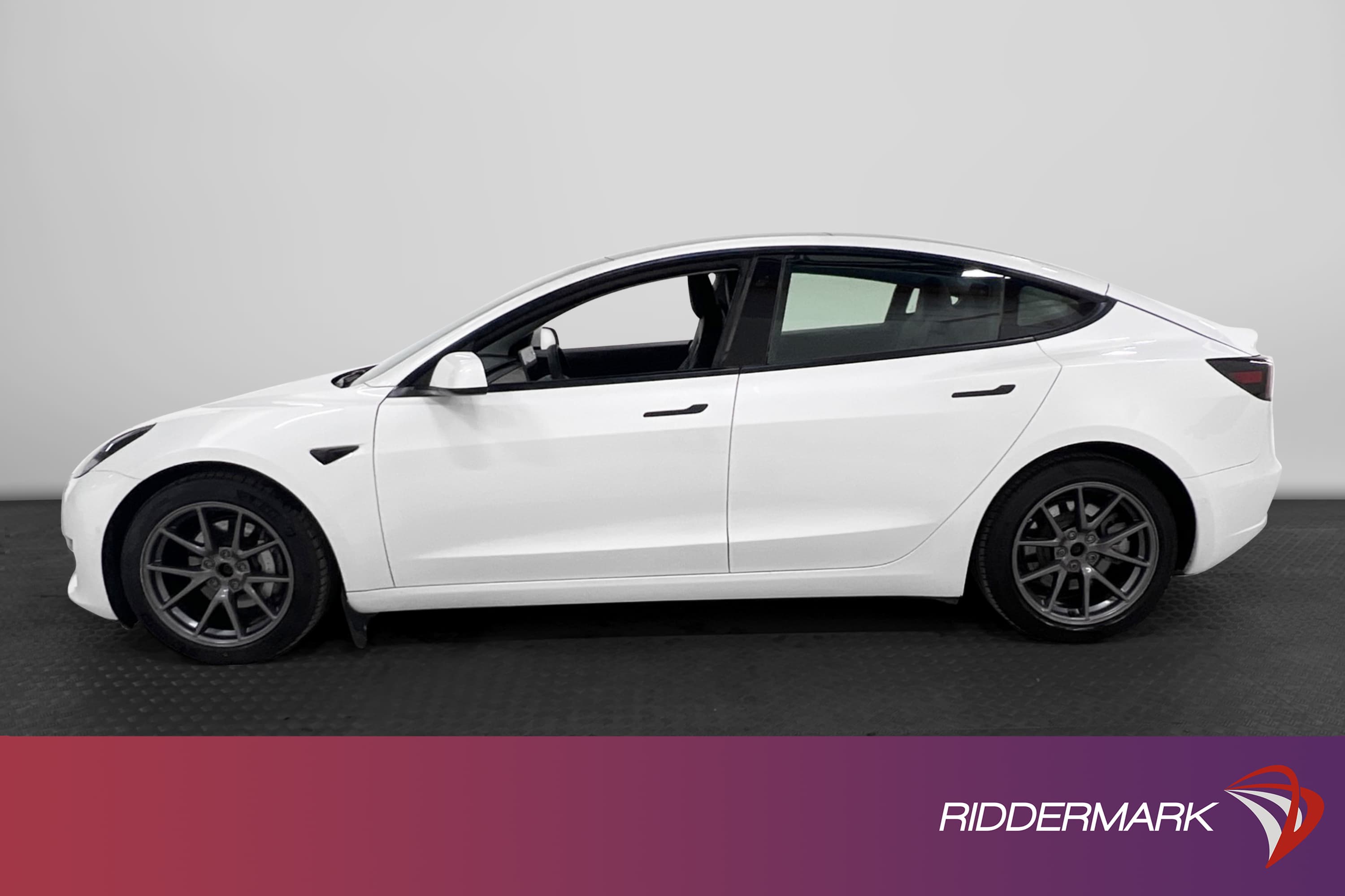 Tesla Model 3 Long Range AWD 440hk