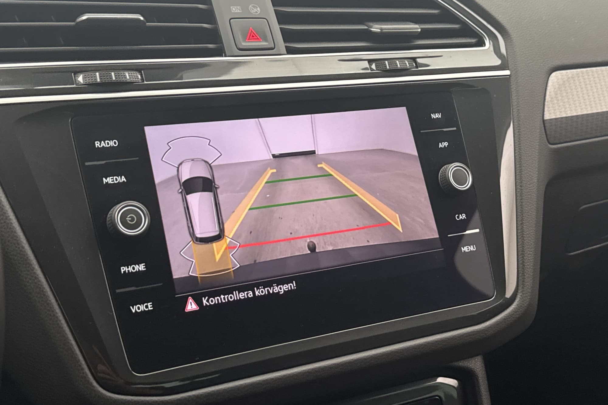 Volkswagen Tiguan 1.5 TSI 150hk P-Värmare Kamera Dragkrok