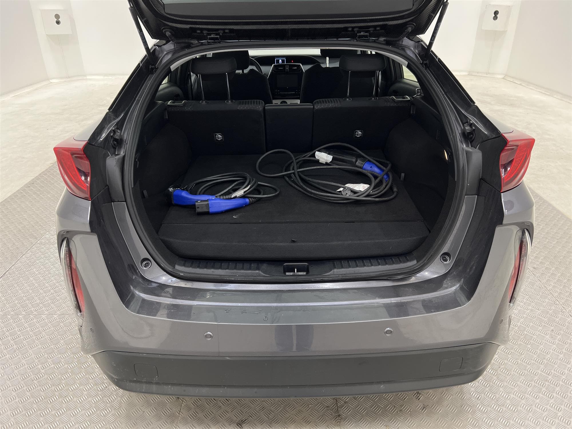 Toyota Prius 1.8 Plug-In 123hk Backkamera Navi Head up MVärm