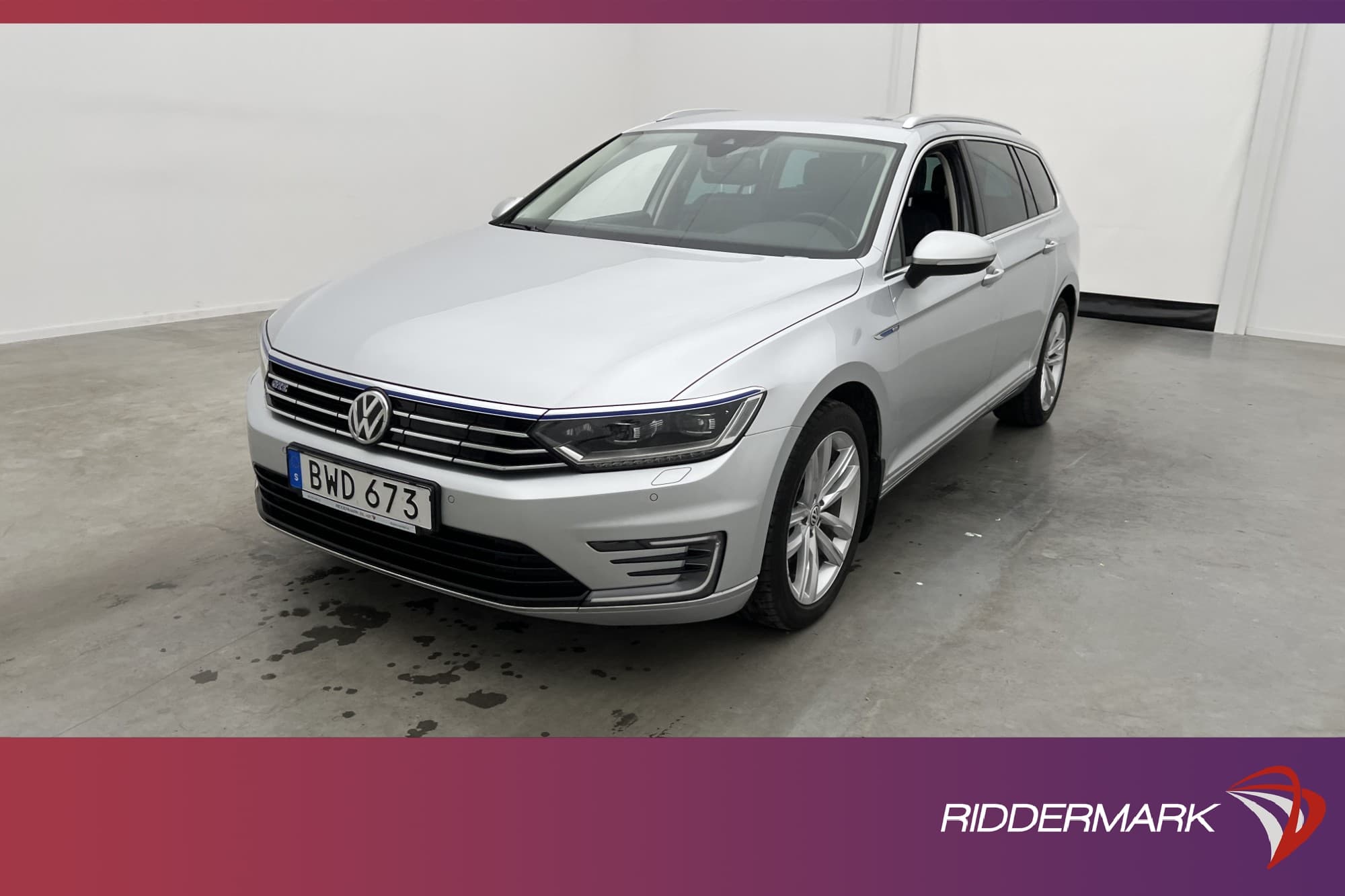 Volkswagen Passat GTE 218hk