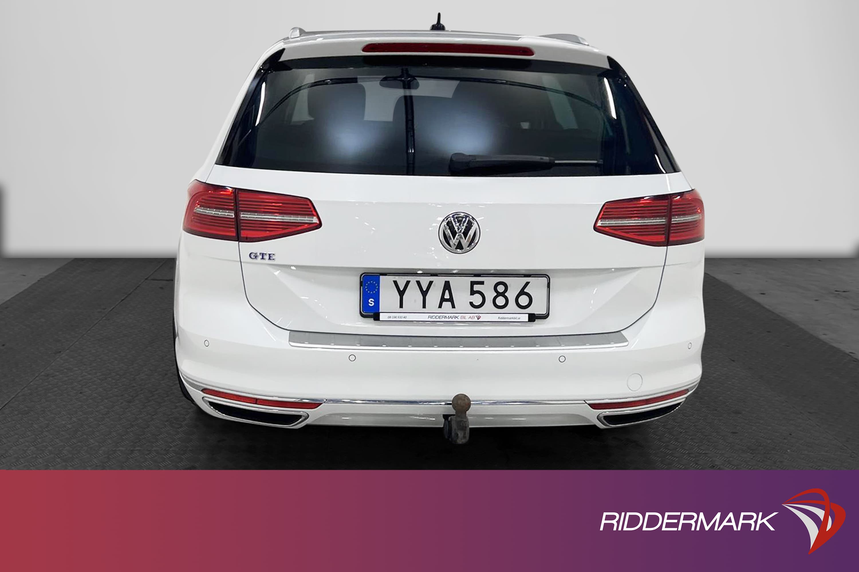 Volkswagen Passat GTE 218hk