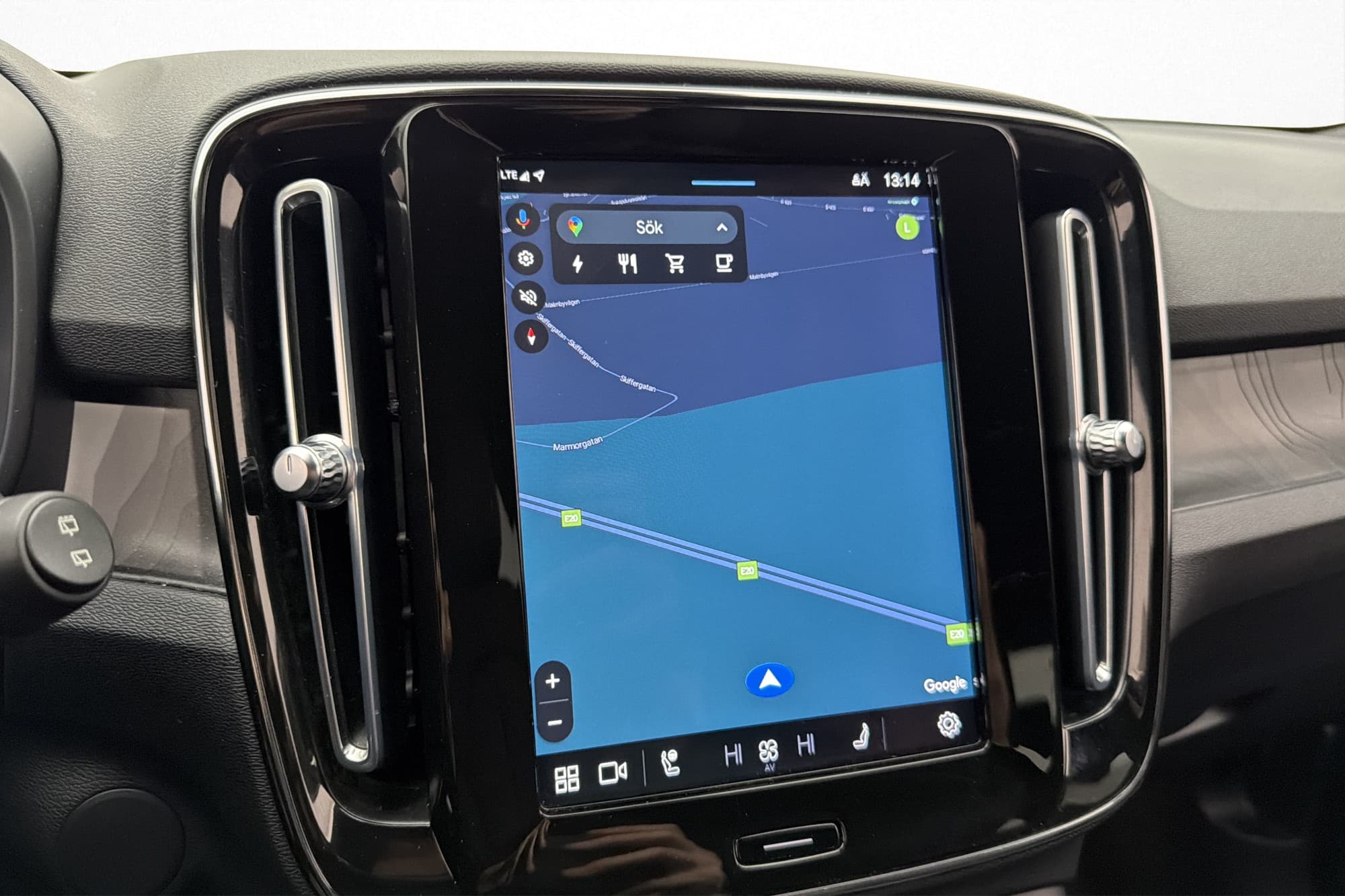 Volvo XC40 Recharge Twin motor Core Kamera Värmare Navi MOMS