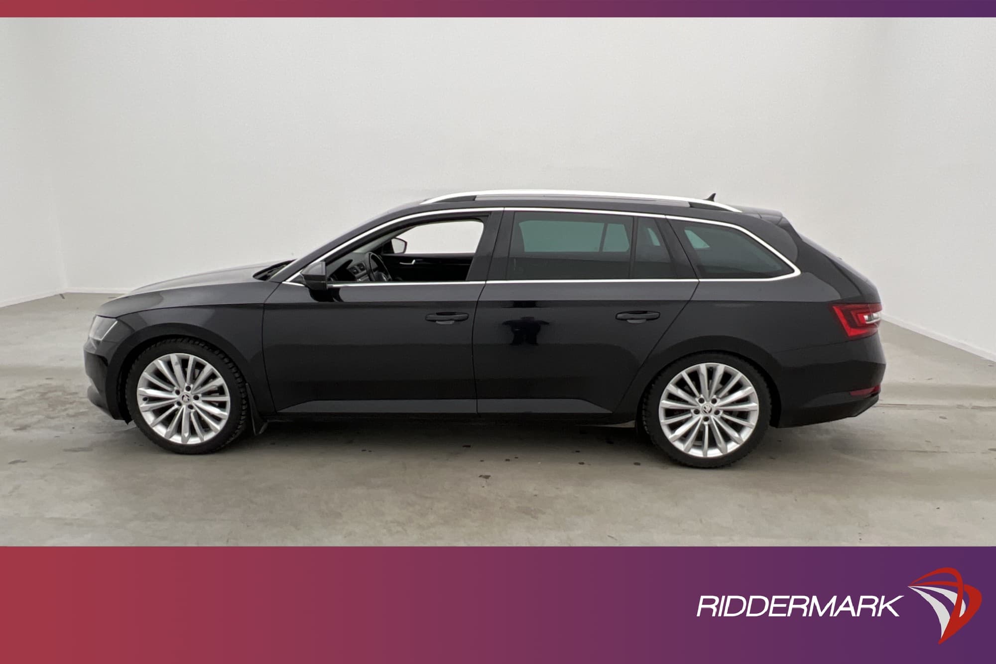 Skoda Superb 2.0 TDI 190hk 4x4 L&K Pano D-Värmare Drag