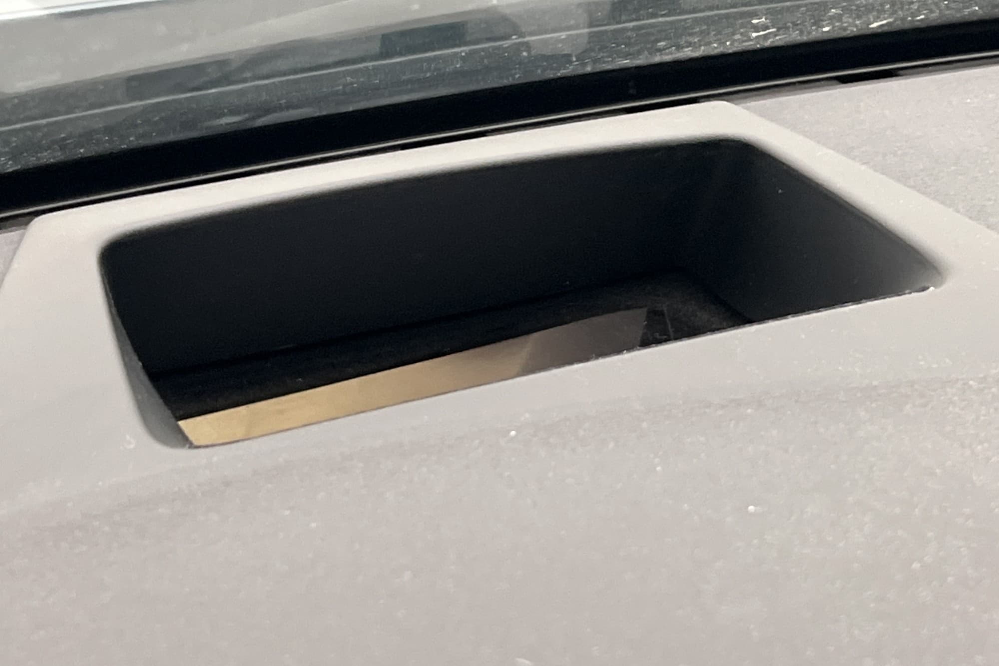 Volvo V90 D5 AWD 235hk Momentum Pano HUD Värm Drag Rattvärme