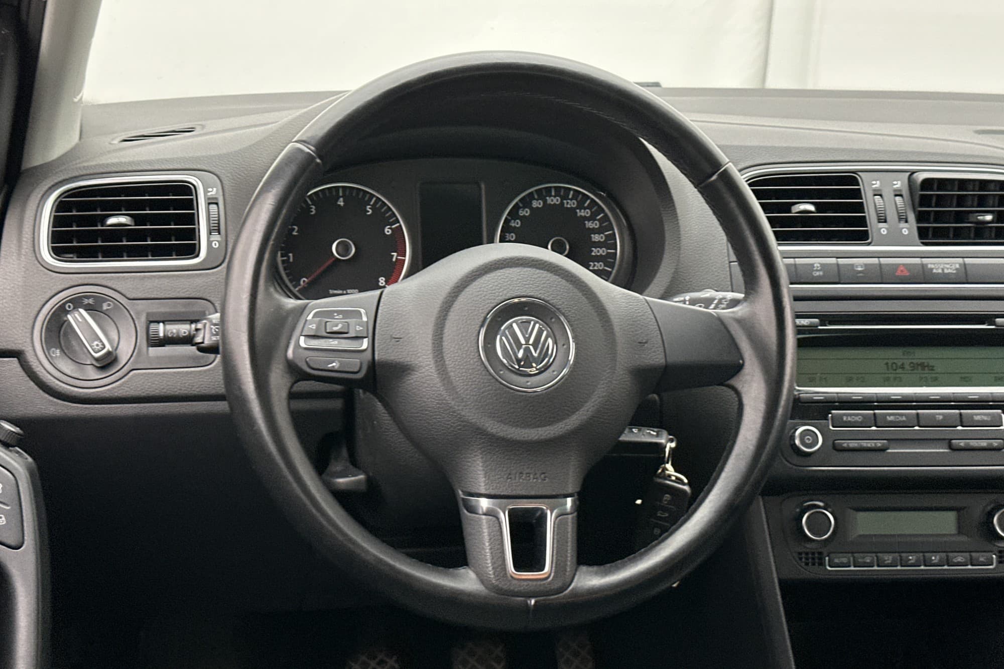 Volkswagen Polo 1.4 86hk Två-Brukare P-Sensorer Farthållare