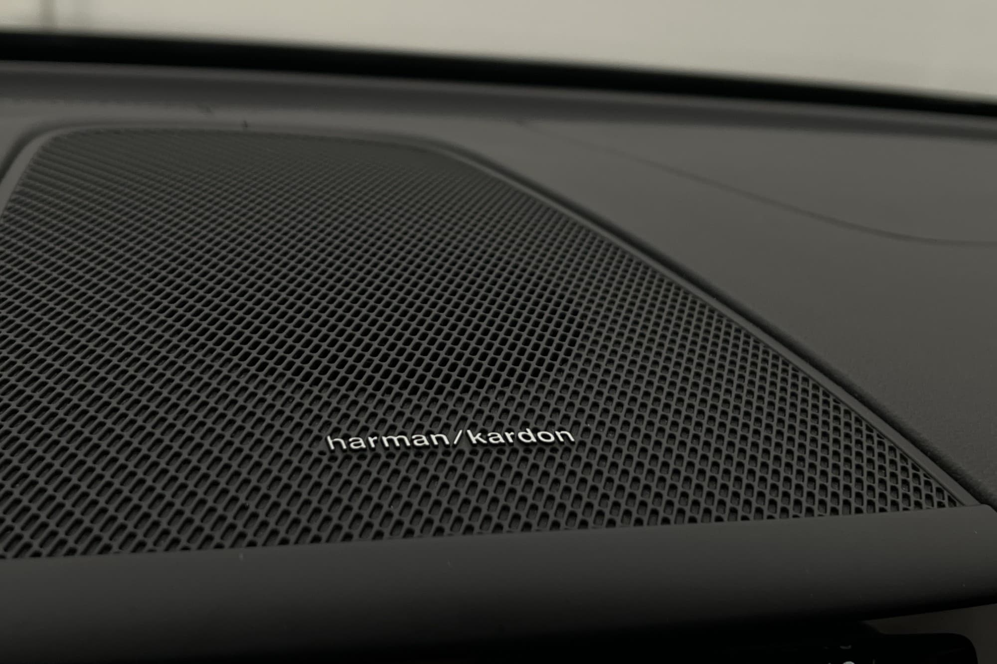Volvo XC60 T5 AWD R-Design Pano H/K VOC Värm 360° CarPlay