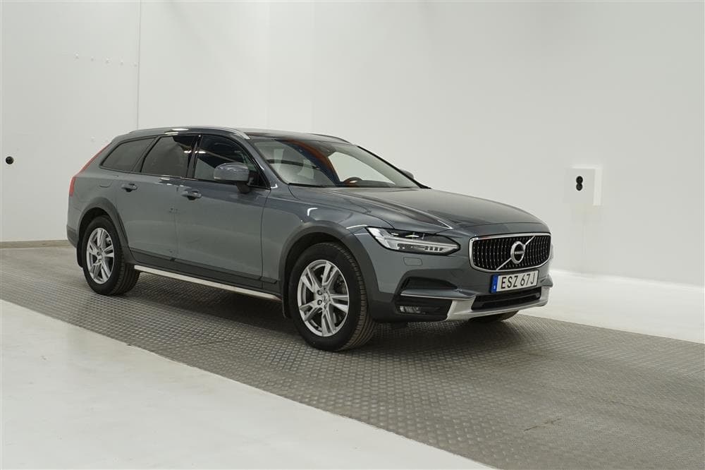 Volvo V90 Cross Country