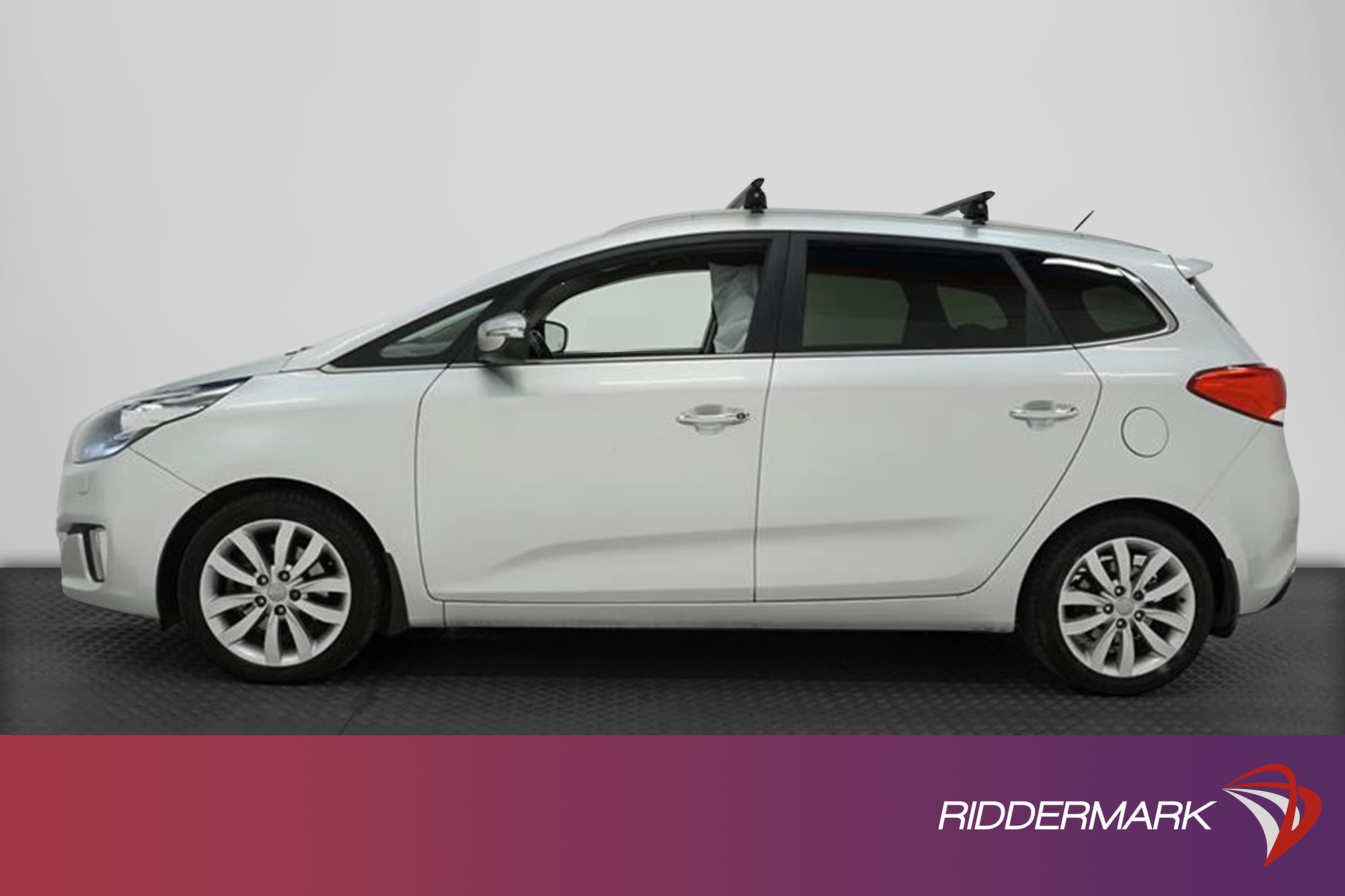 Kia Carens 115hk Motorvärmare 7-sits Välservad PDC 0,45l/milexteriör