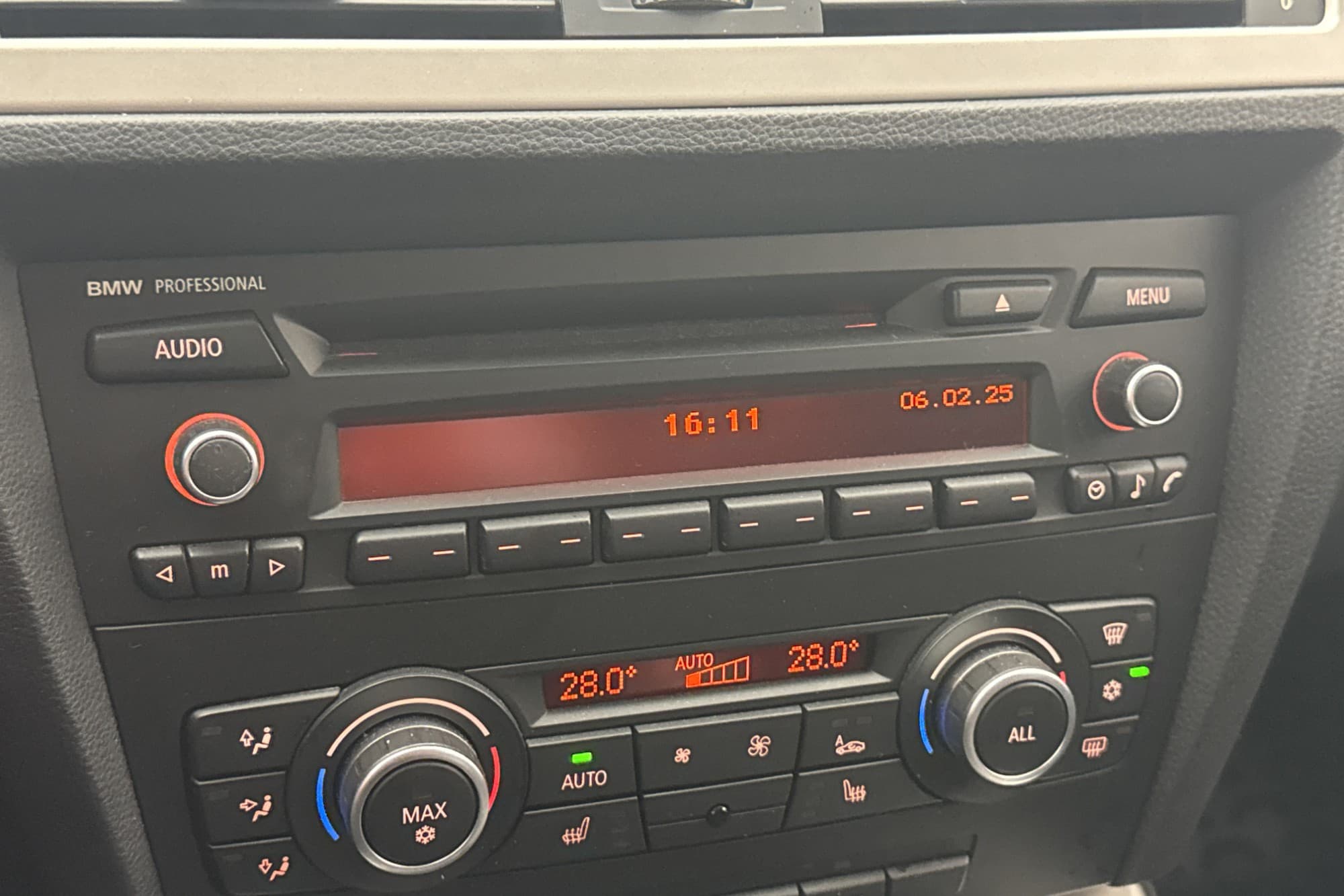 BMW 316 i Touring 122hk Comfort En-Brukare Halvskinn