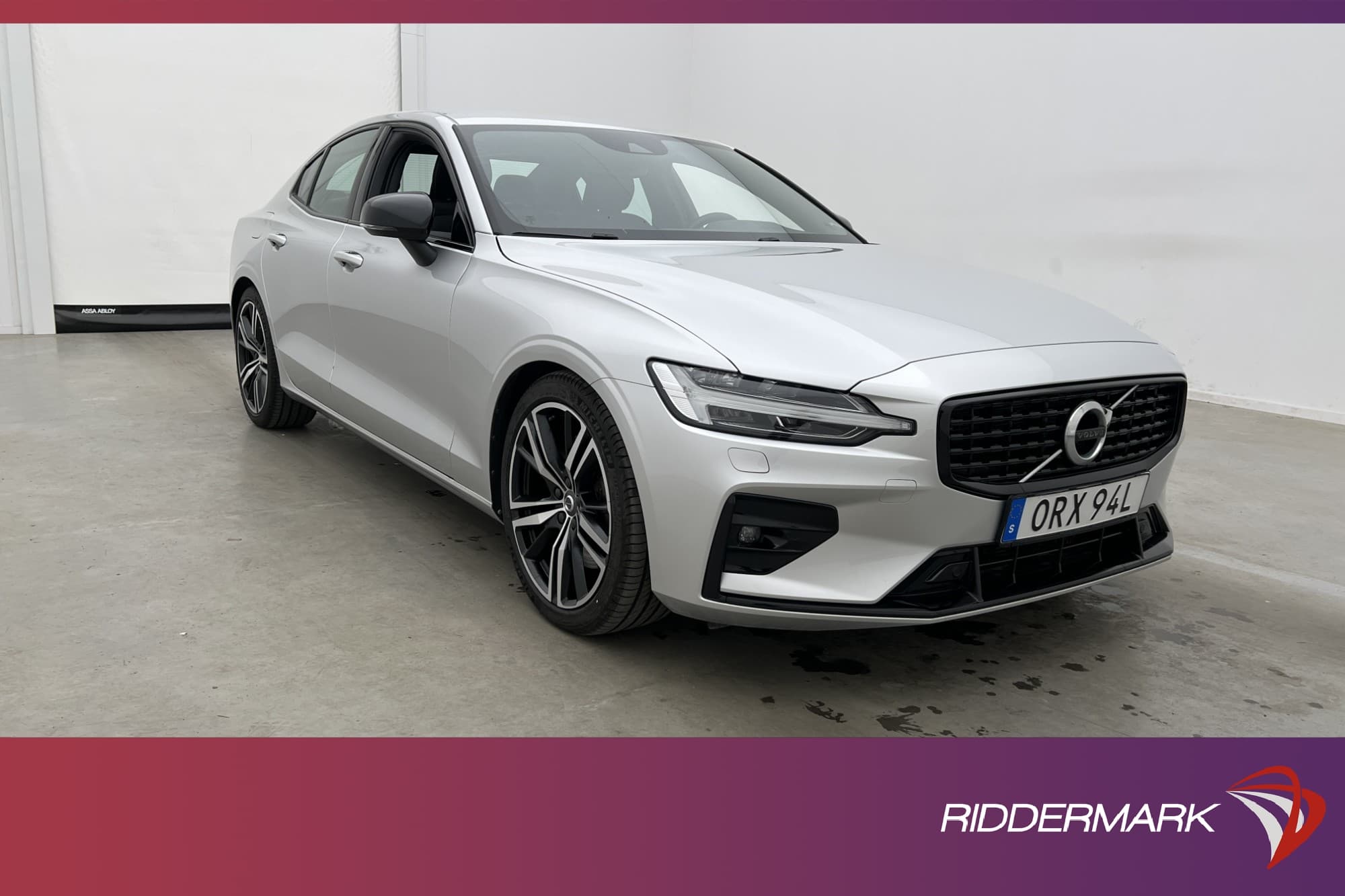 Volvo S60 B5 AWD 250hk R-Design VOC H/K Värm Kamera MOMS