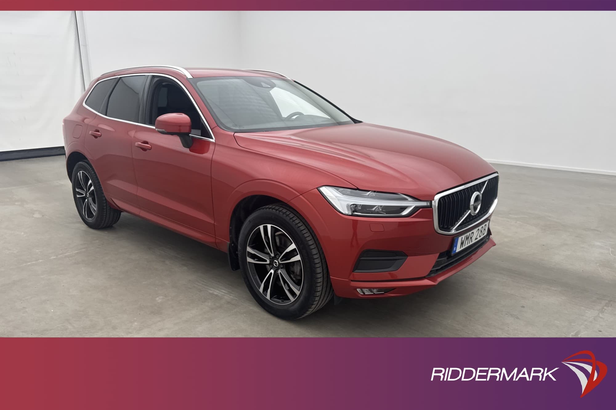 Volvo XC60 B4 197hk AWD Momentum D-Värmare VOC HUD 360° Drag