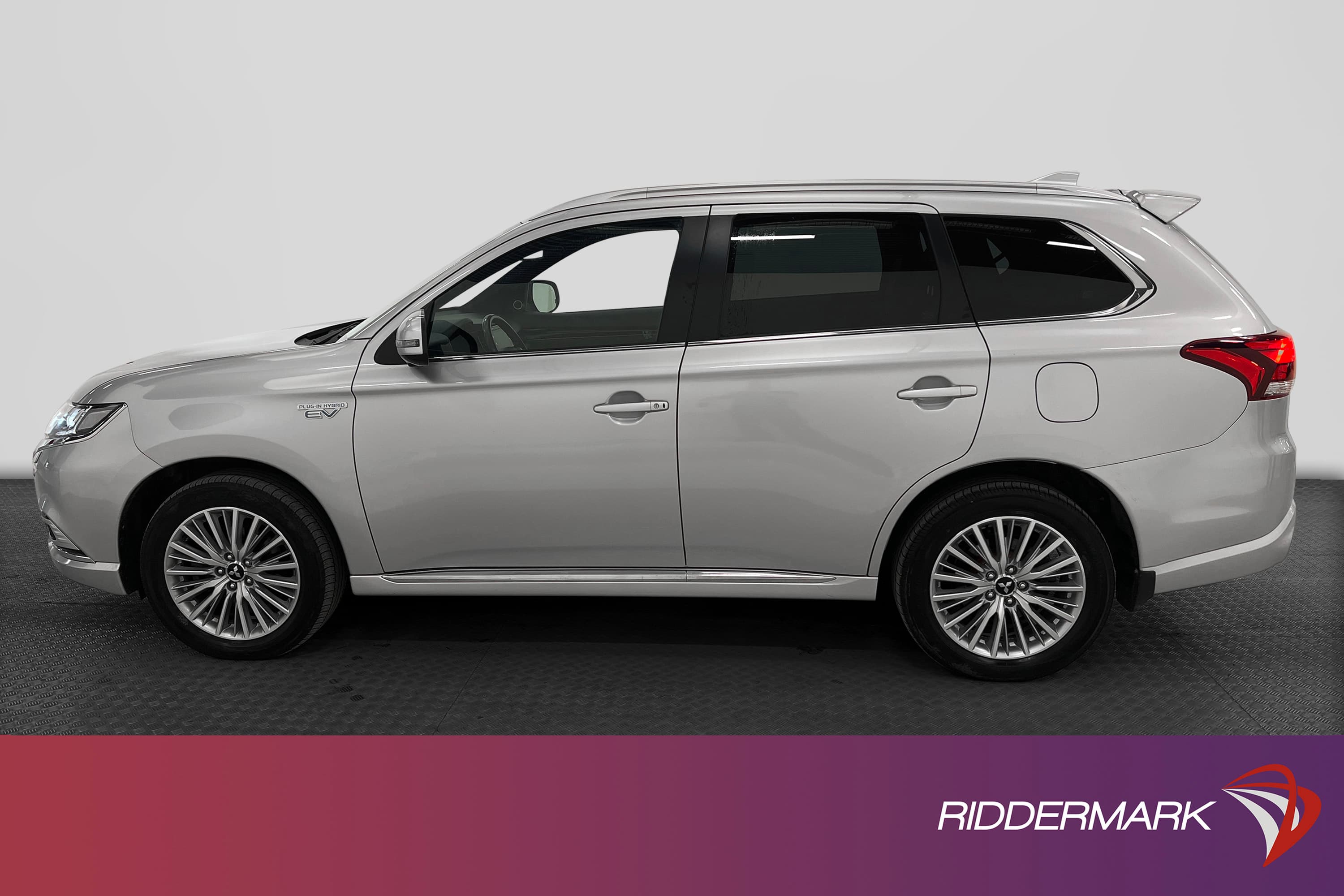 Mitsubishi Outlander PHEV 4WD 230hk