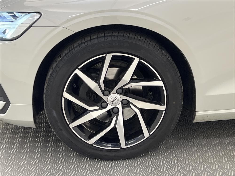 Volvo V60 D4 190hk D-Värm VOC Skinn B-Kamera Navi 0,46l/milinteriör