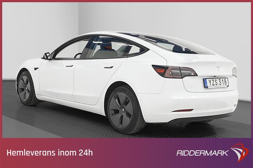 Tesla Model 3 Standard Range Plus 258hk Svensksåld Autopilotexteriör