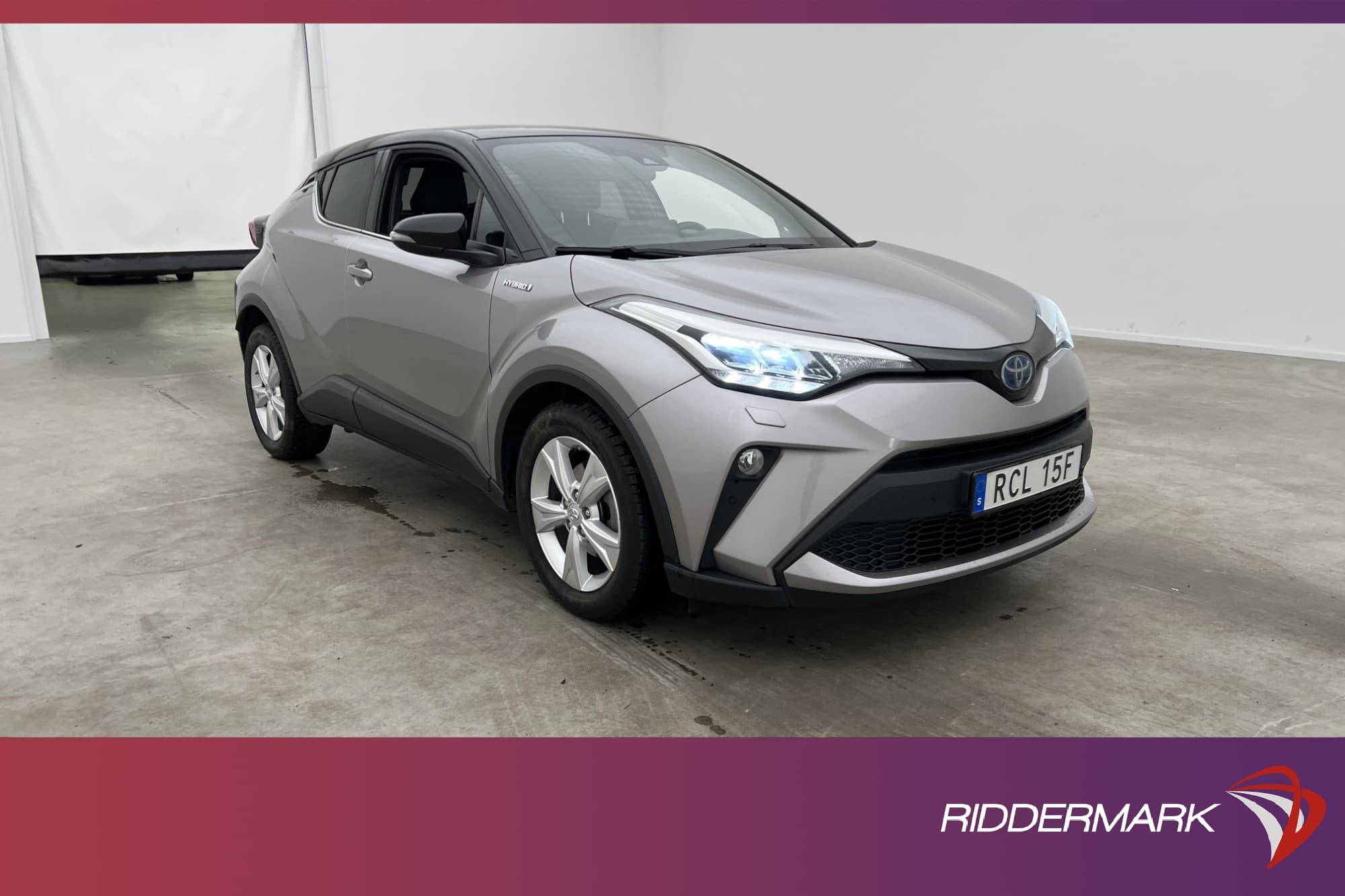 Toyota C-HR Hybrid 122hk