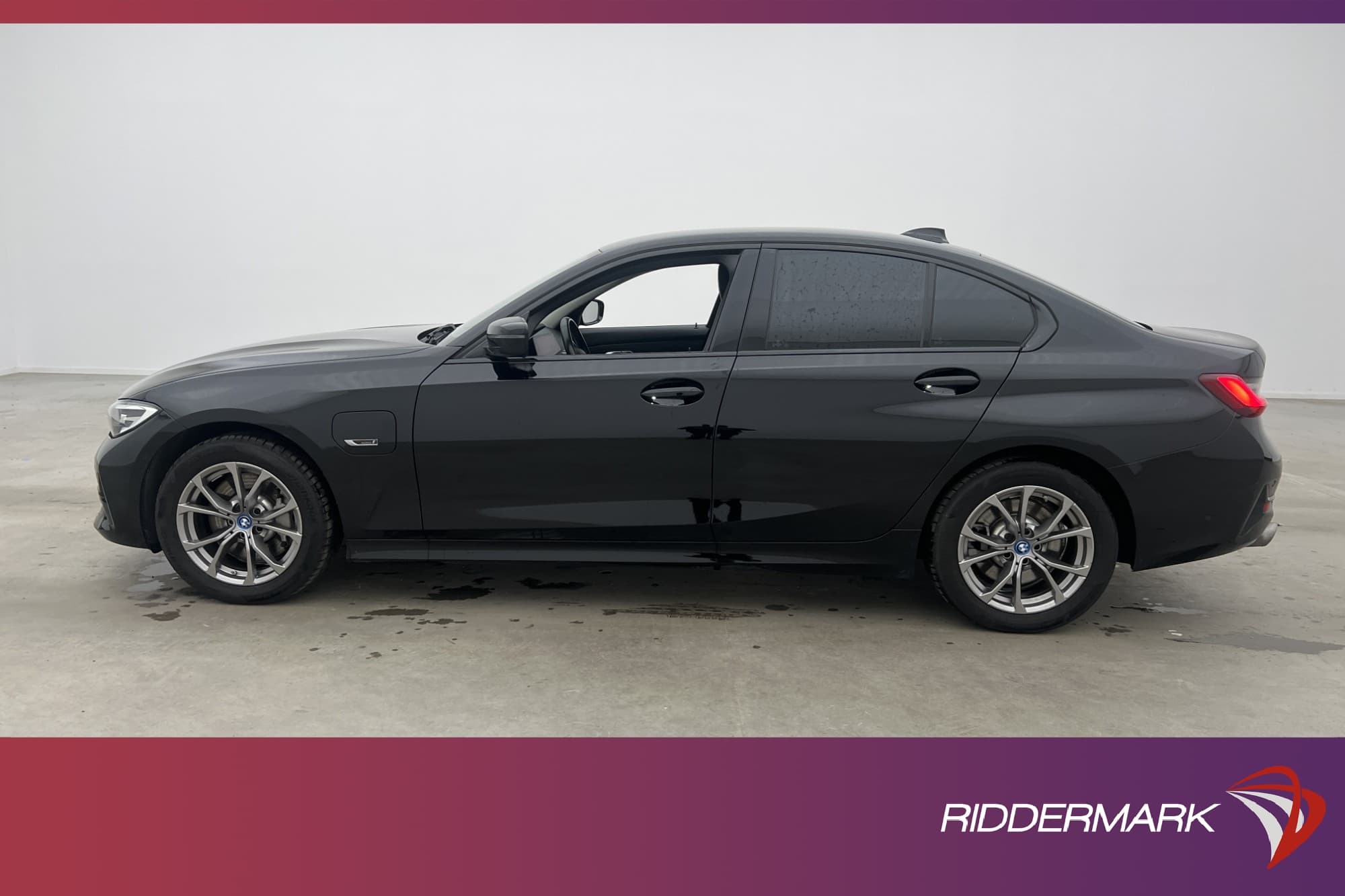 BMW 330e Sedan 292hk