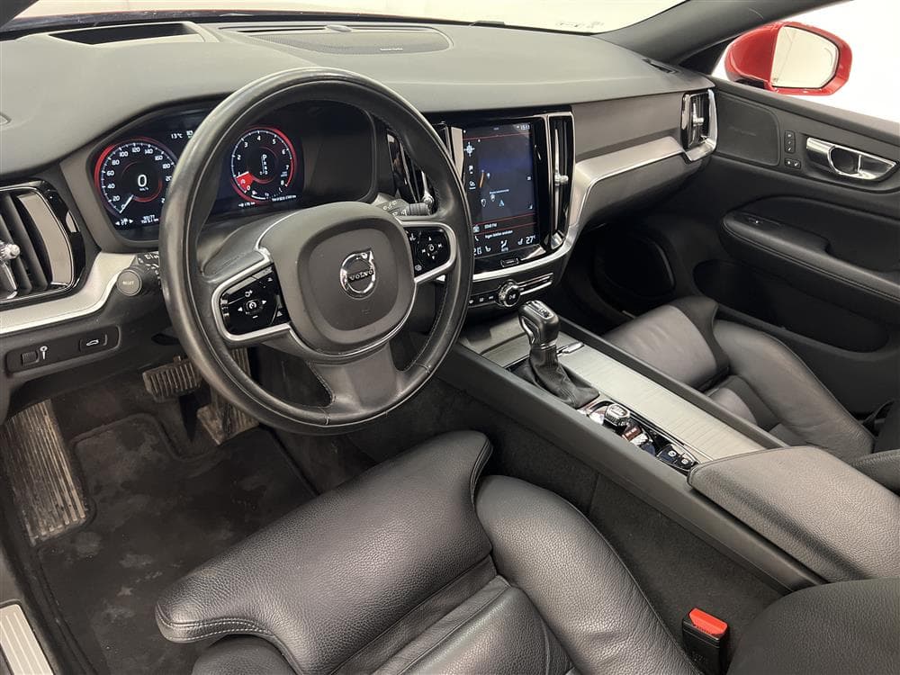 Volvo V60 T5 250hk Inscription Voc HUD B-Värm B-Kam Drag 