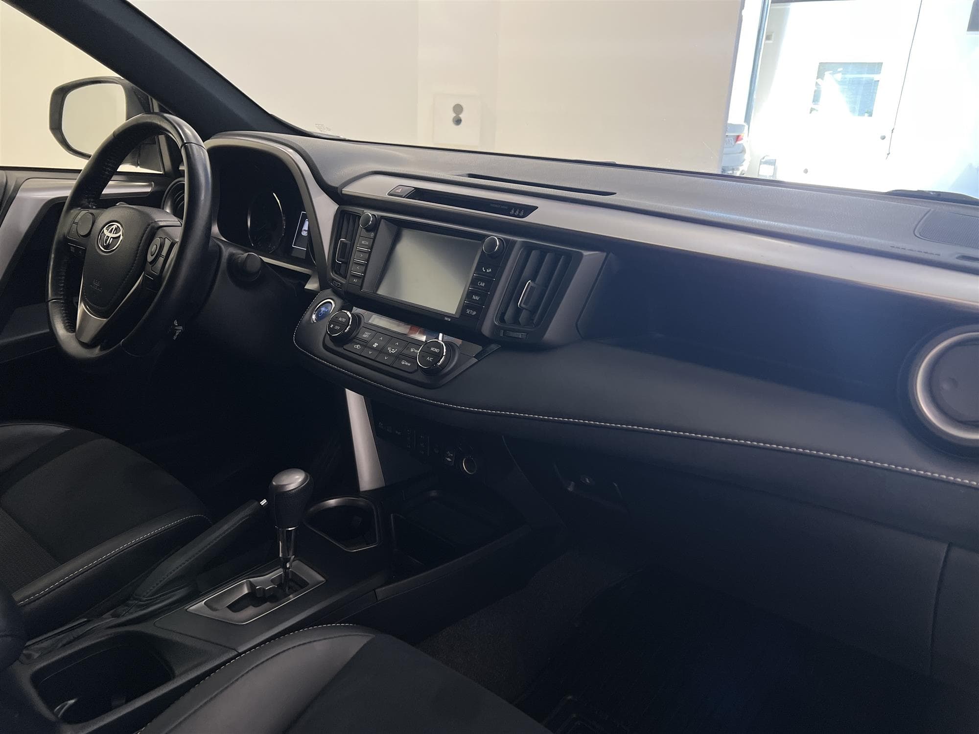 Toyota RAV4 Hybrid 2.5 AWD 197hk 1 Bruk Drag B-Kam Keyless 