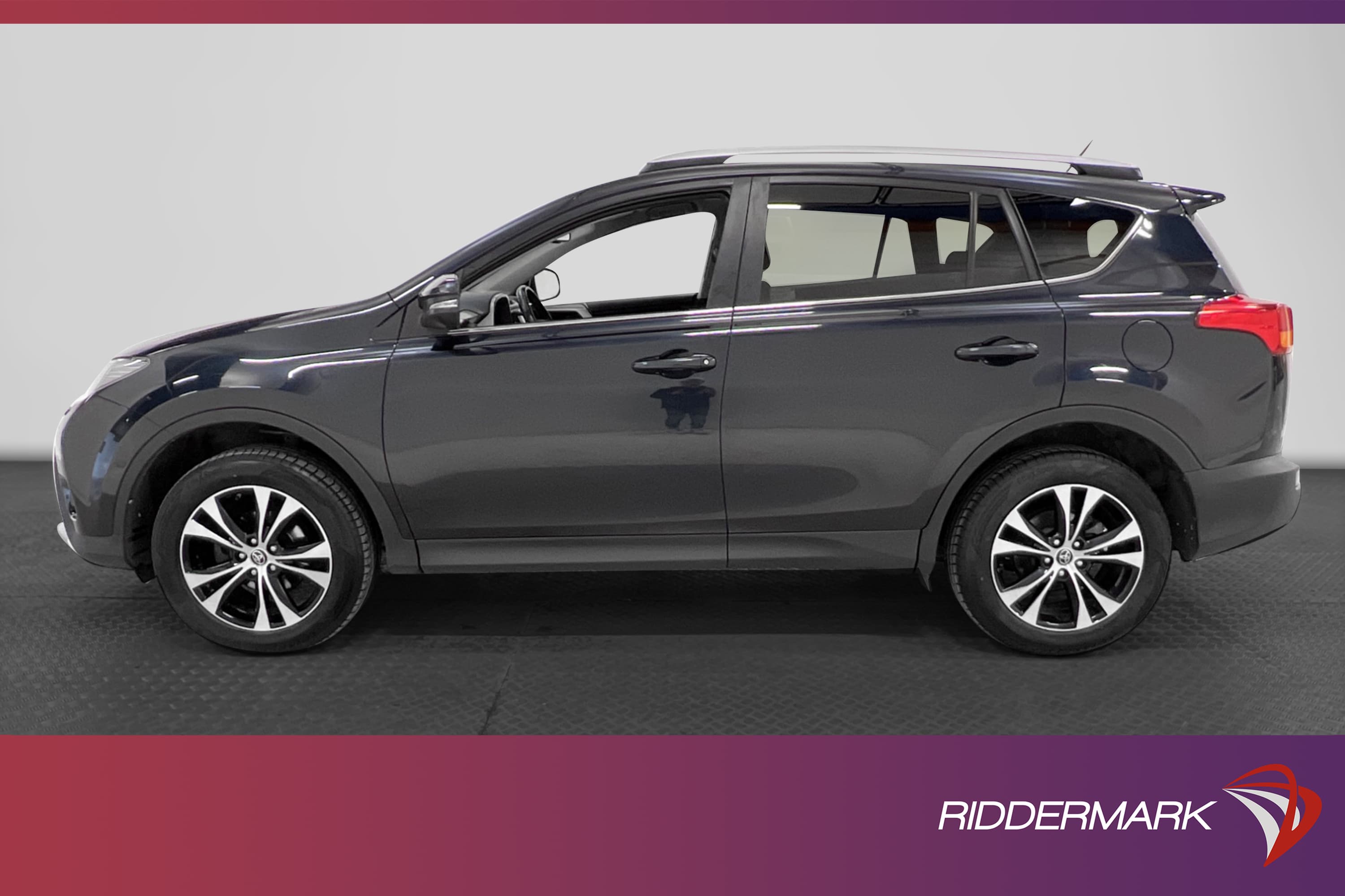 Toyota RAV4 2.0 4WD 152hk M&K-Värm