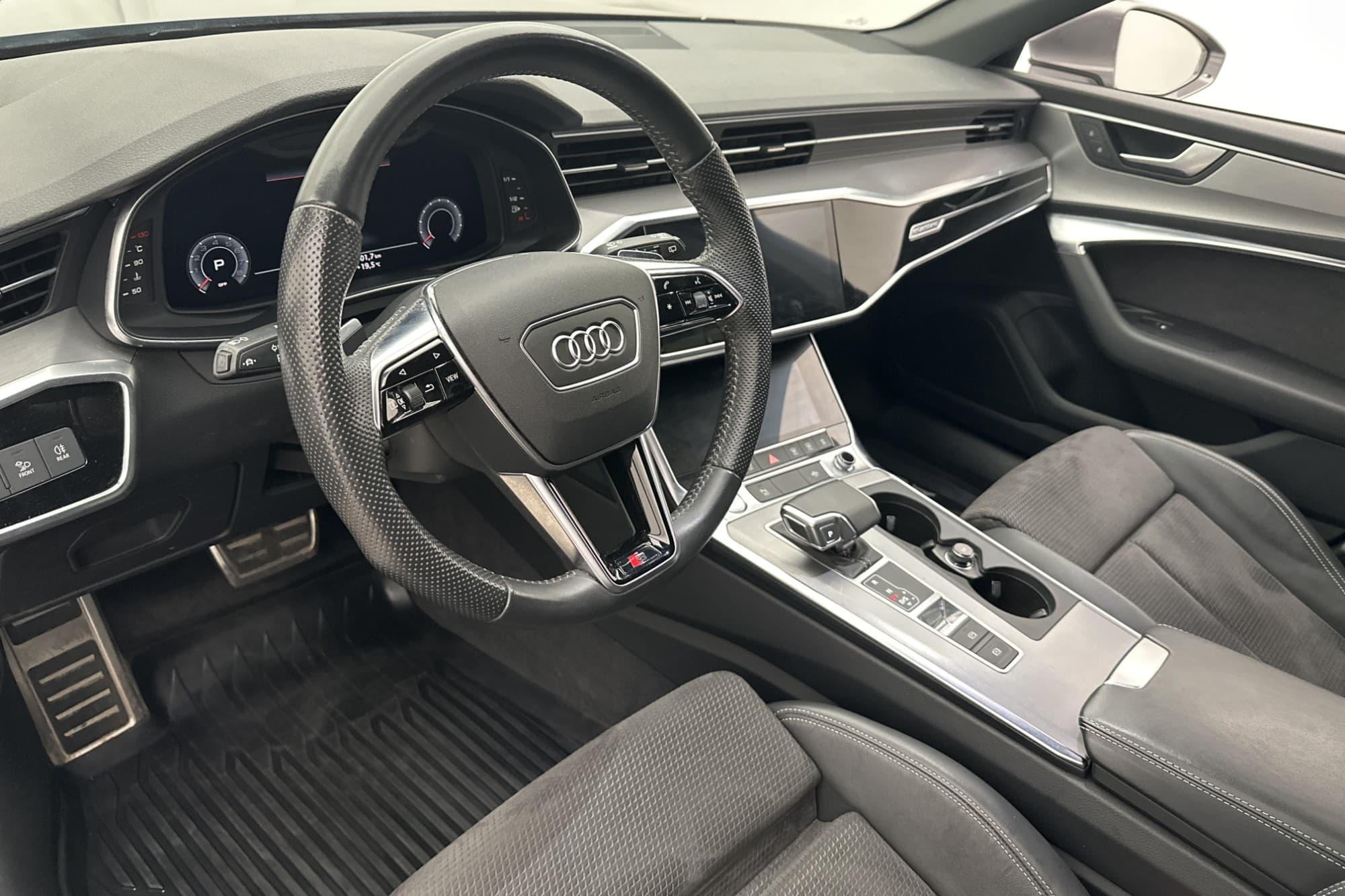 Audi A6 45 TFSI Q S-Line Cockpit Matrix P-Värmare Drag 360°