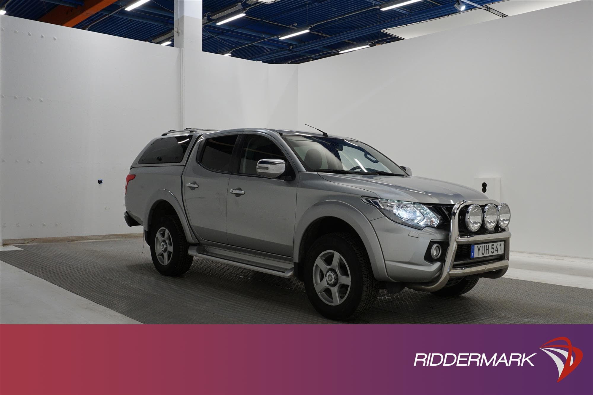 Mitsubishi L200 2.4 Automat 181hk Dragkrok Kamera Moms