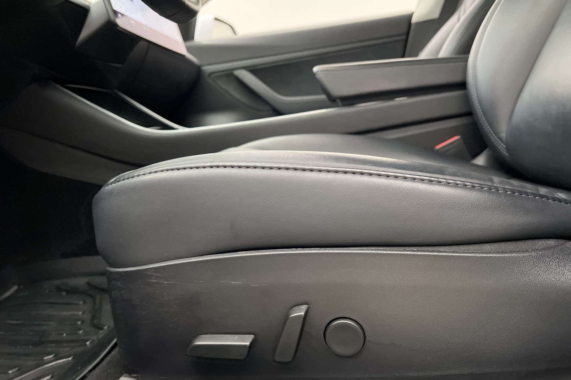 Tesla Model 3 Standard Range Plus Autopilot Svensksåld