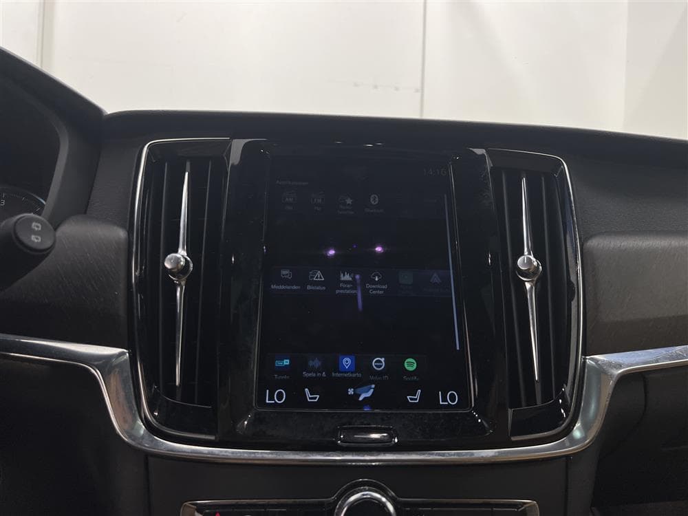 Volvo V90 Cross Country D4 AWD Pro Pano D-Värme VOC Skinninteriör